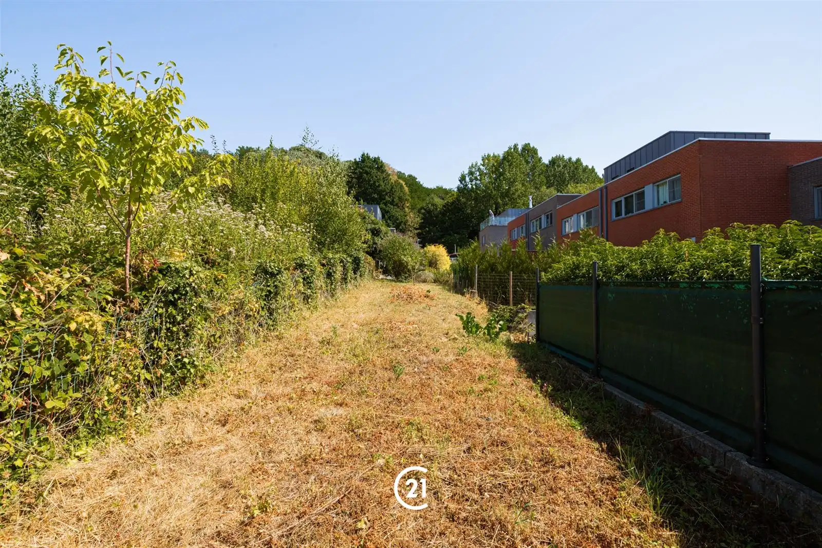 Ruime gezinswoning met diepe tuin nabij centrum foto 15