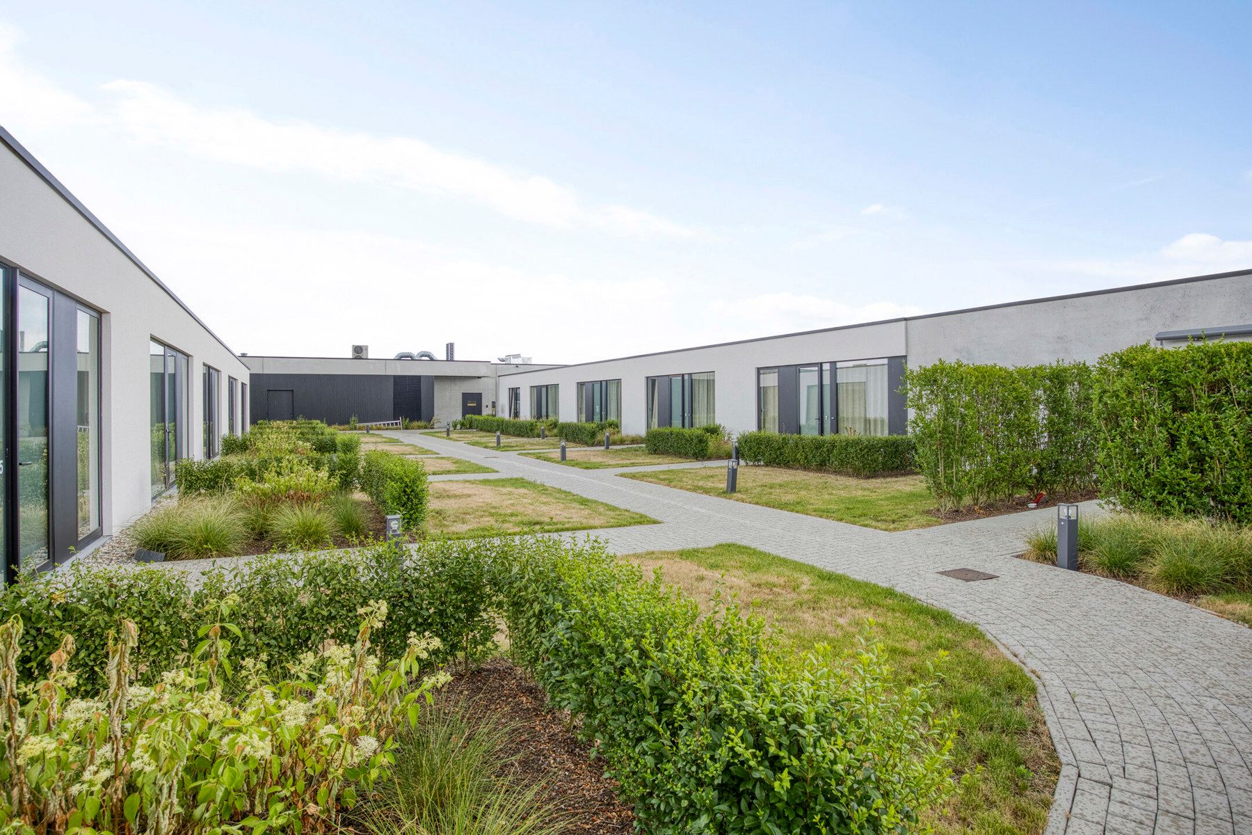 Opbrengsteigendom te koop: 10 nieuwbouw-appartementen in Lommel foto 2