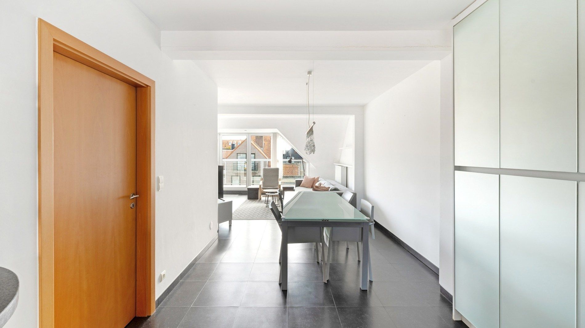 Ruim duplex appartement met zonnige terrassen in hartje Knokke foto 8