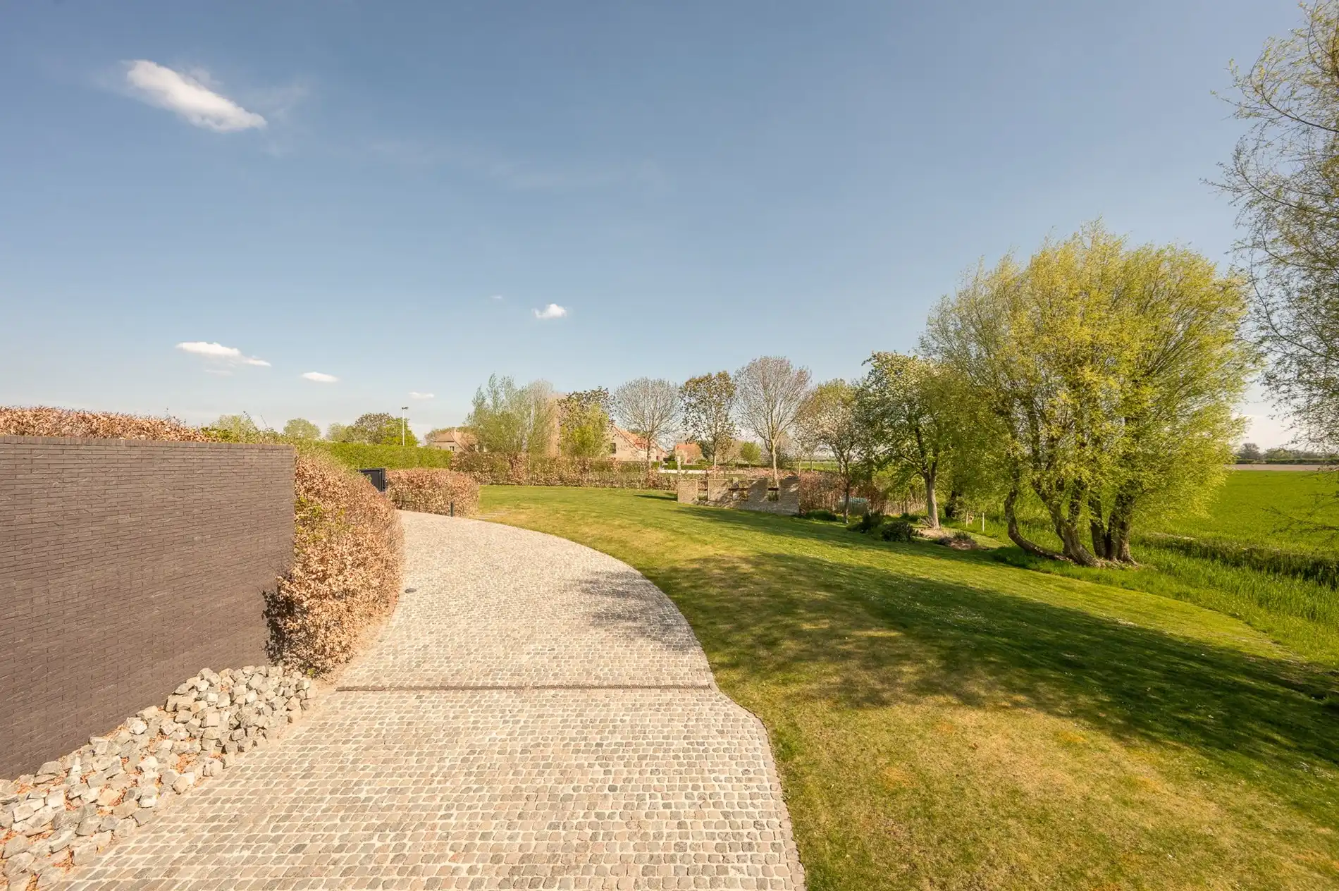 Uniek eigendom met adembenemende zichten gelegen op een perceel van ongeveer 3000 m². foto 22