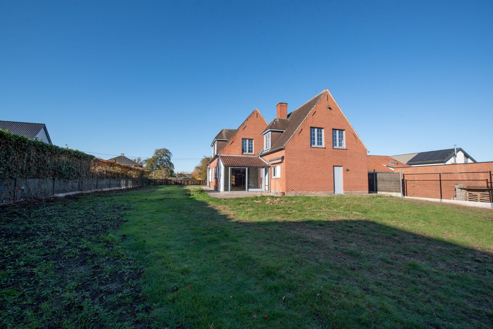 Ruime open bebouwing in Waregem met 4 slaapkamers en ruime tuin foto 20