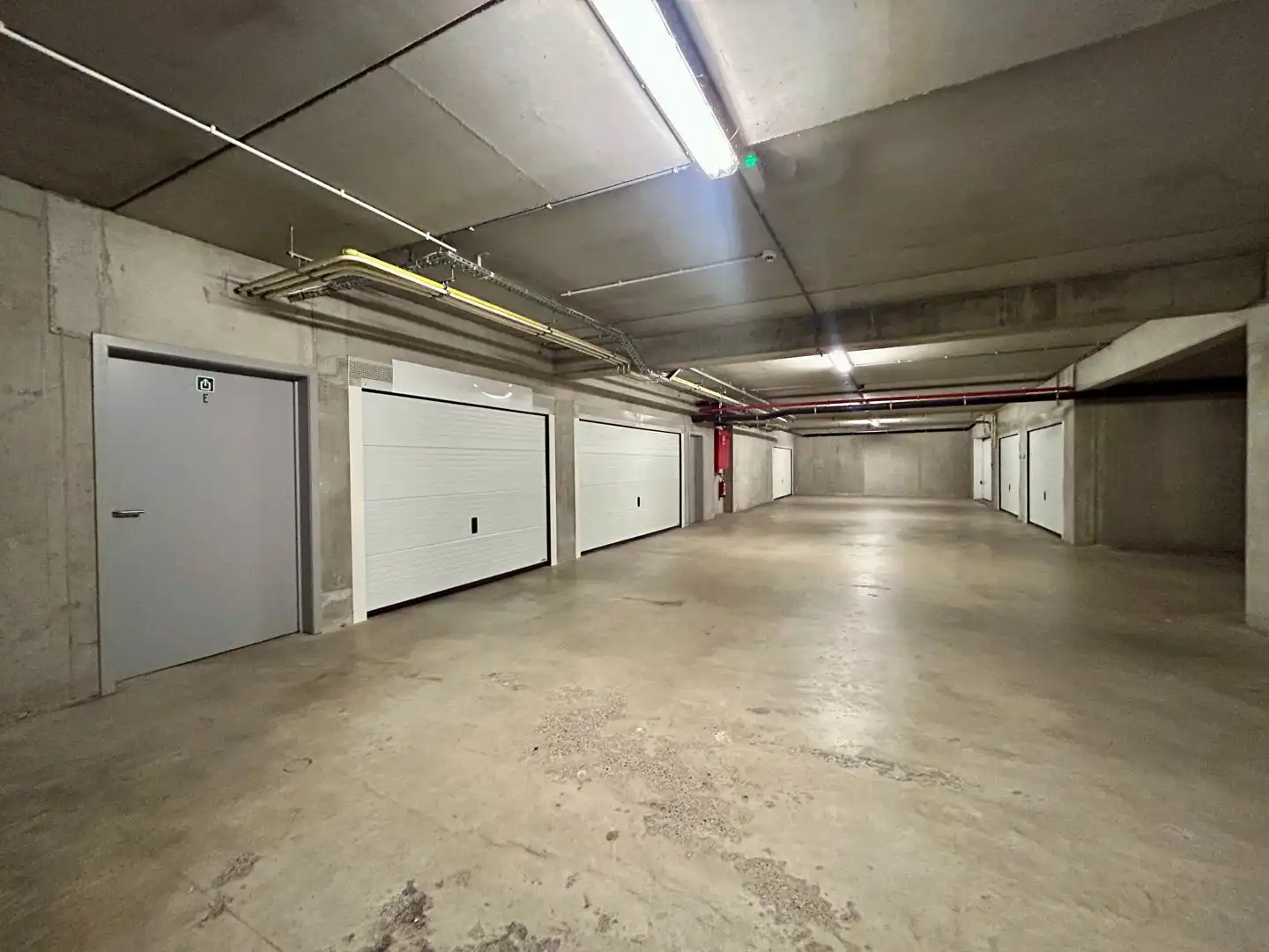 Kelderberging in residentie Conincklijke Passage te centrum Roeselare! foto 3