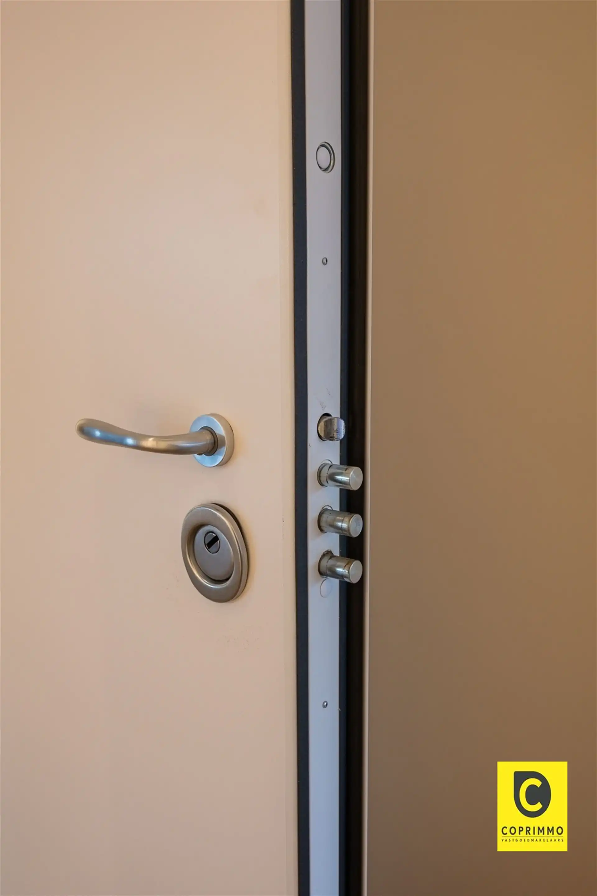 Instapklaar 2 slaapkamer app foto 11