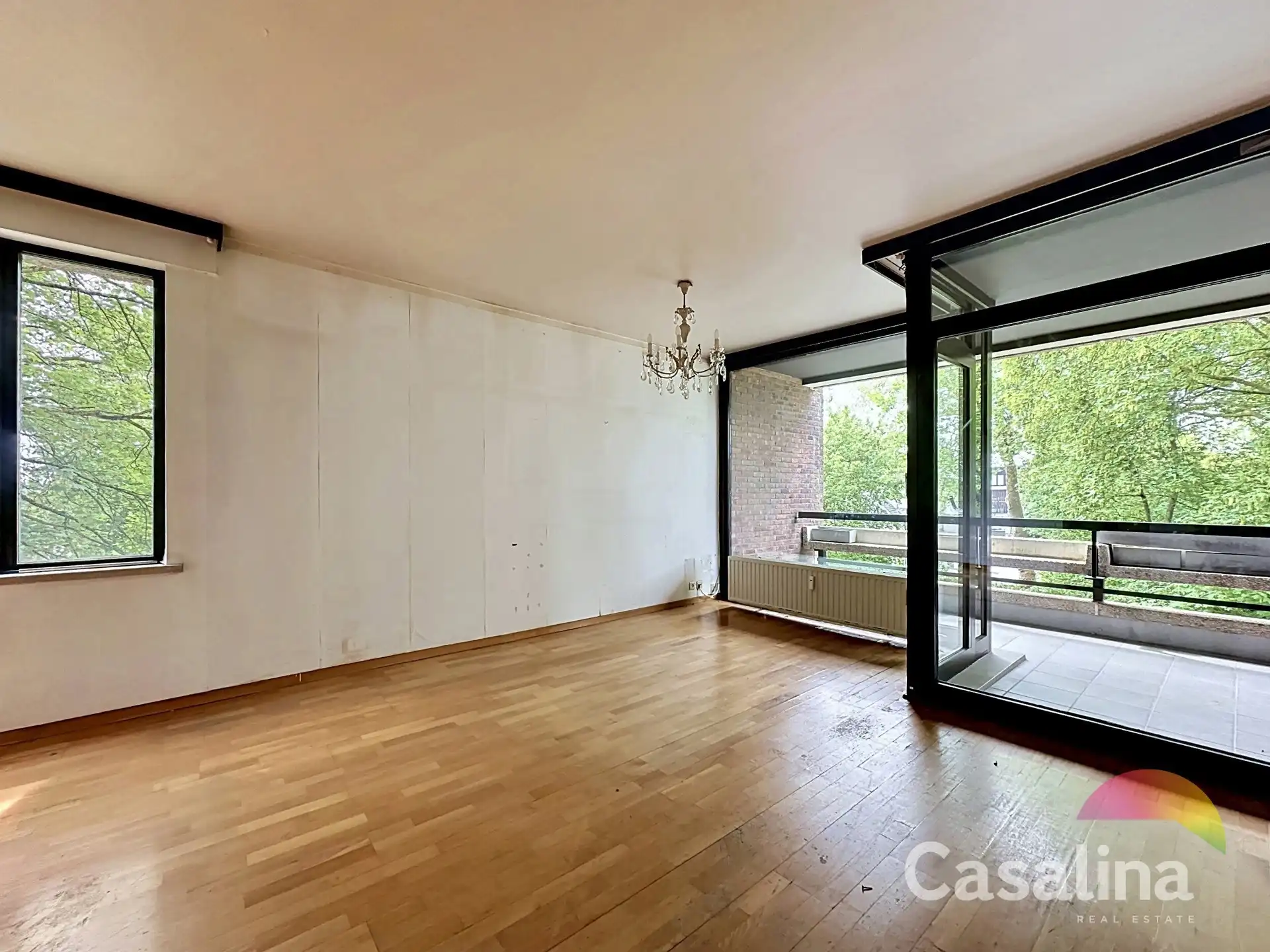 Appartement van 88m² met terras TE RENOVEREN foto 5