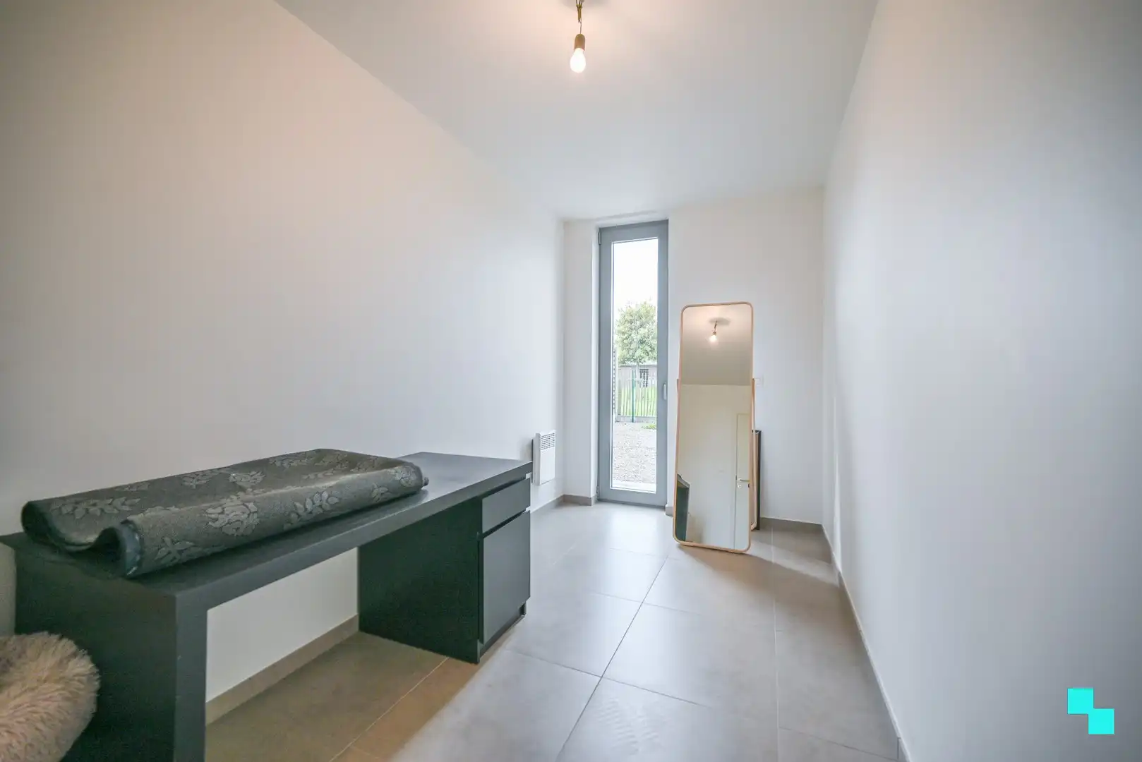 Verrassend ruim duplex appartement in Ooigem foto 14