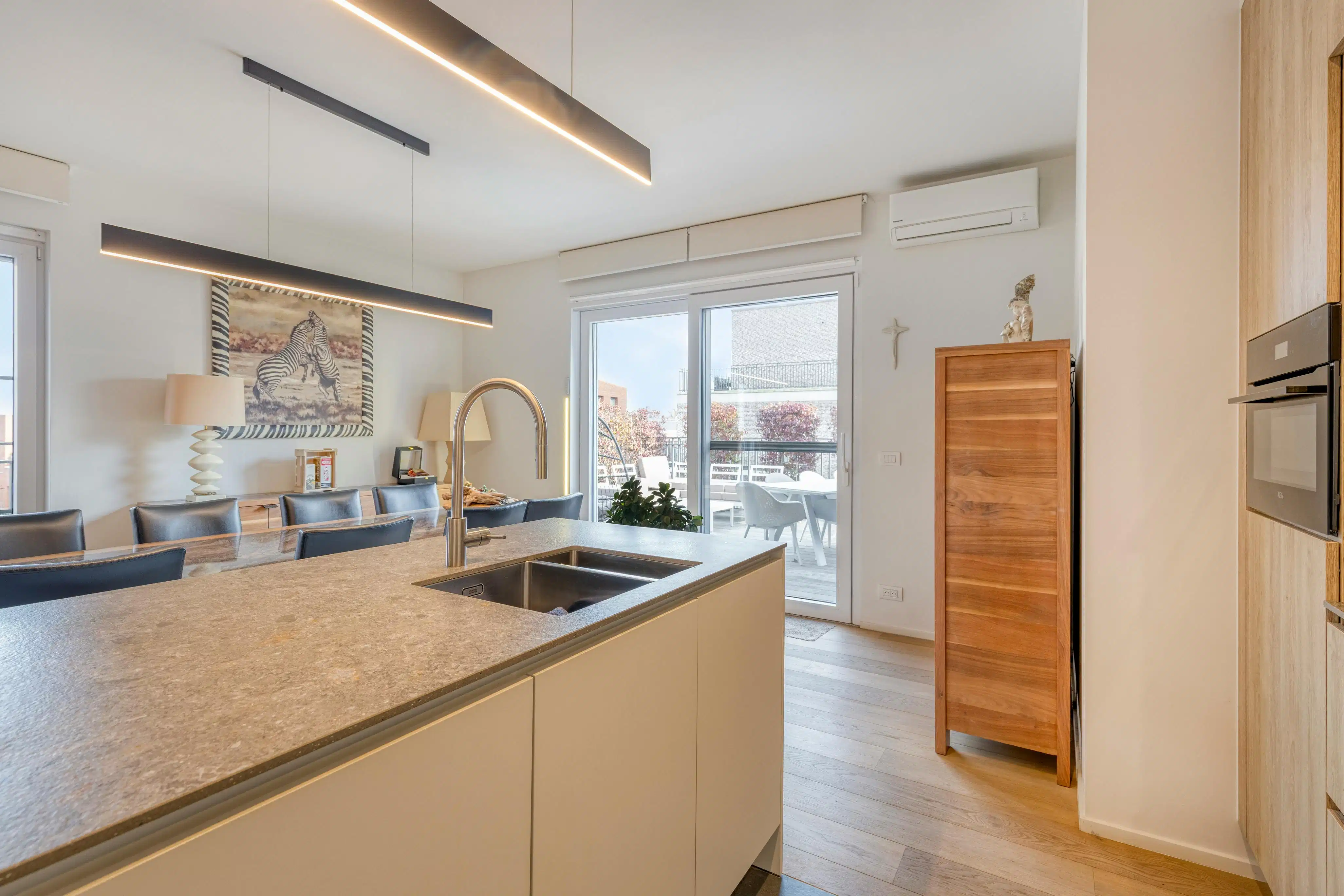 Ruim dakappartement (135 m²) met zongericht dakterras (50 m²) foto 8