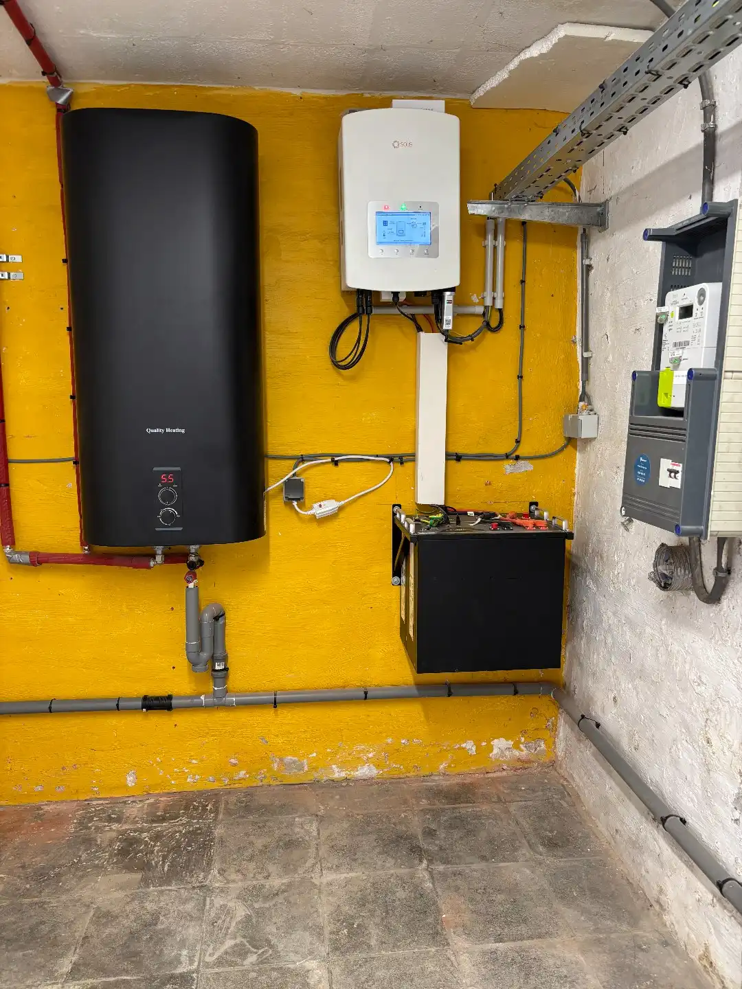 Gerenoveerde woning met garage nabij het centrum! foto 14