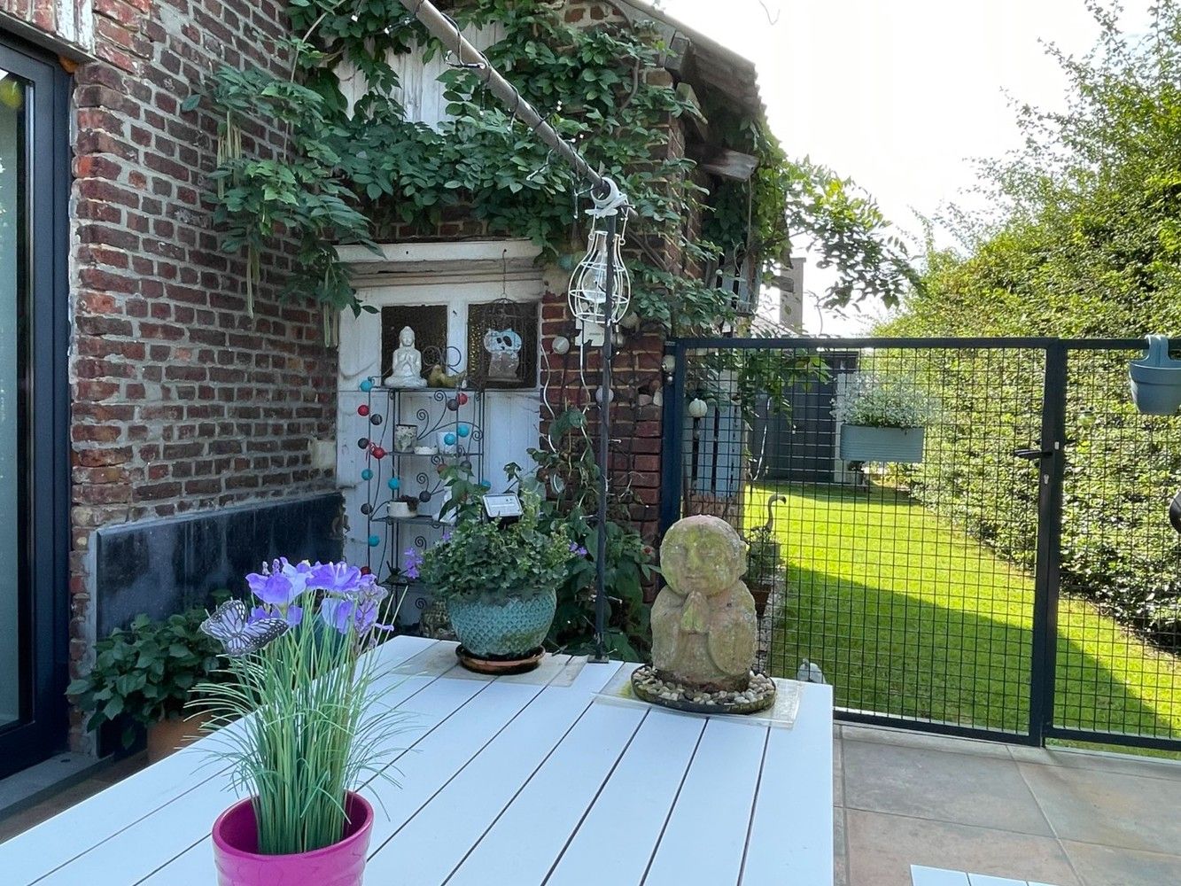 A must-see ! Volledig gerenoveerde, ruime, energetische woning op een zeer gunstige locatie foto 18