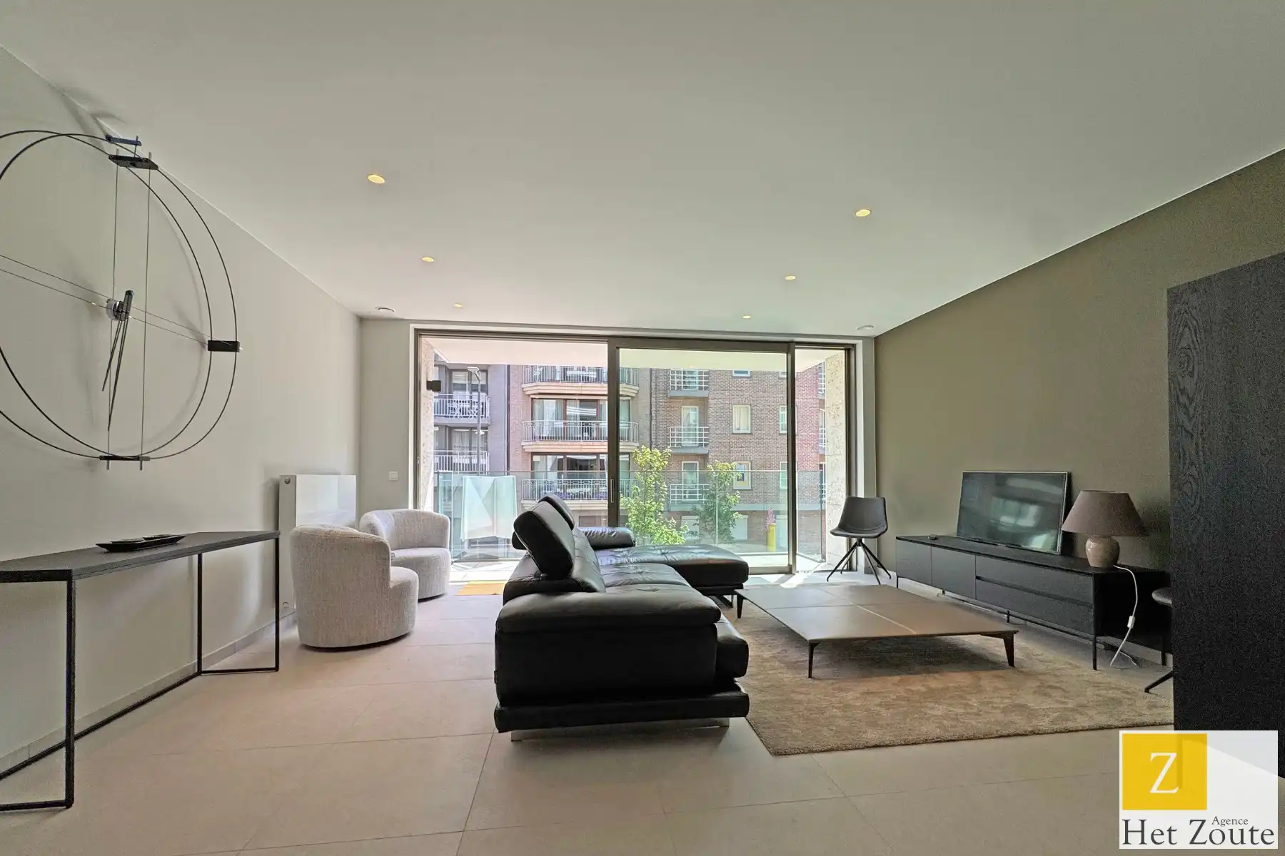 Appartement op toplocatie met aangenaam terras foto 8