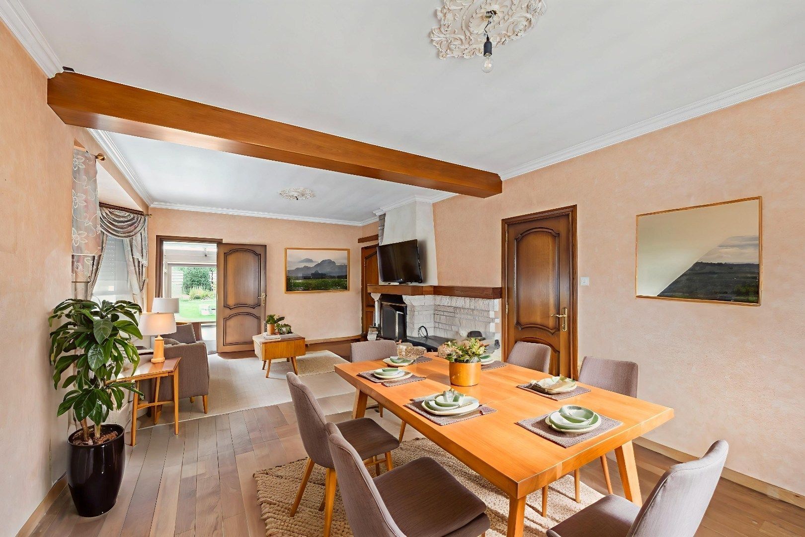 Charmante alleenstaande woning met 3 slaapkamers en garage te Menen foto 4