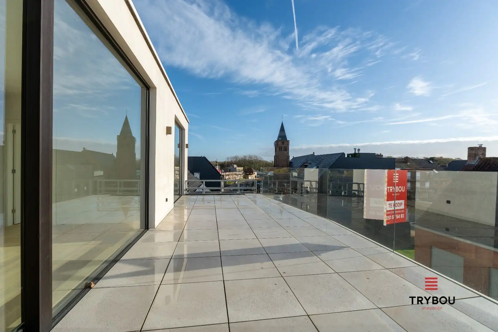 Luxueus penthouse te koop in het hartje van Houthulst!  foto 3