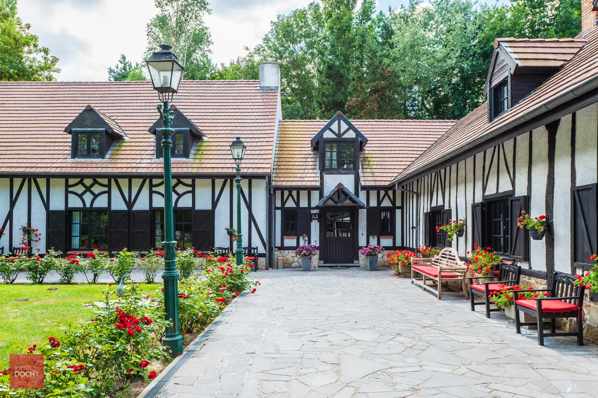 Zeer rustig en landelijk gelegen normandisch landhuis foto 3