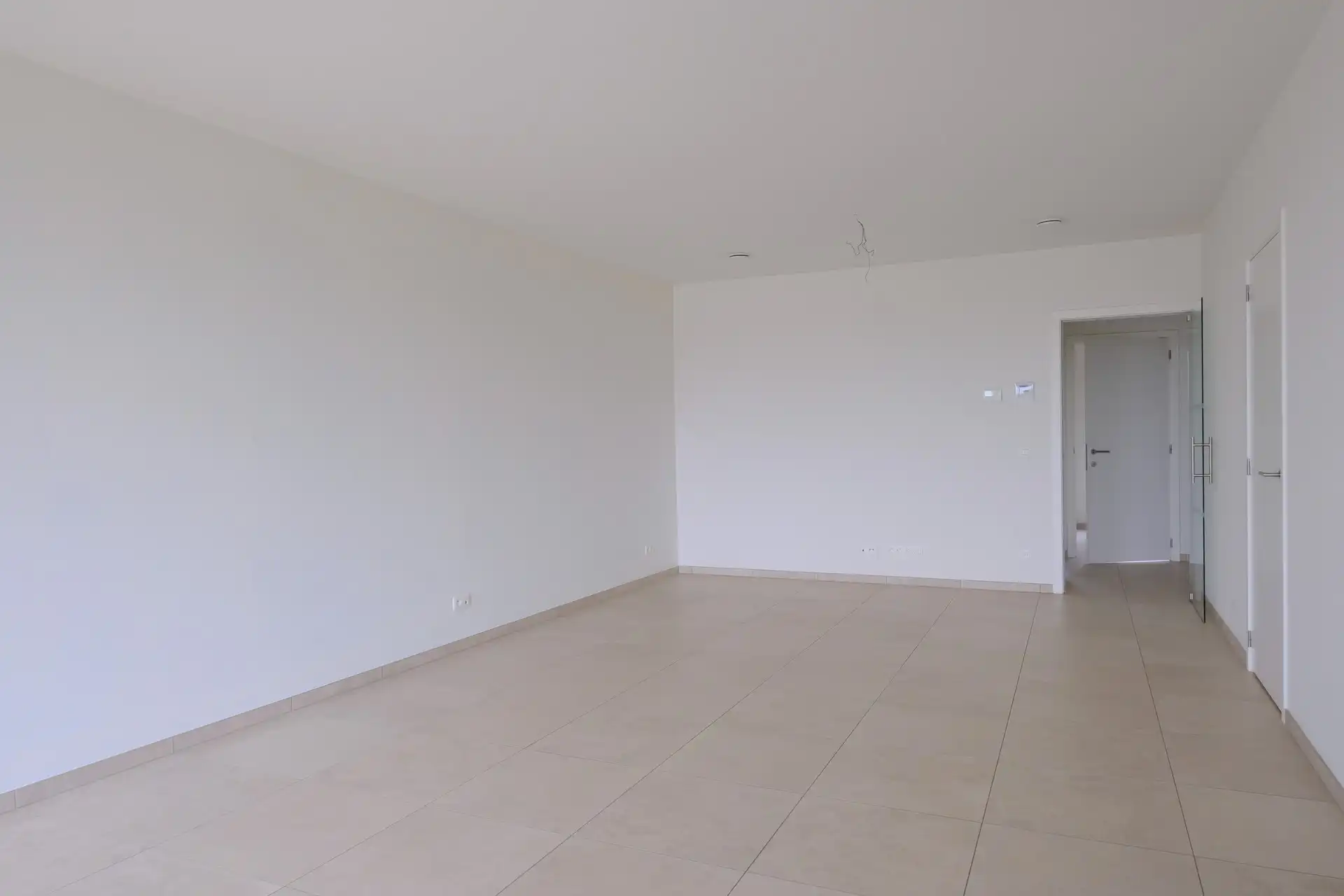 PRACHTIG 2SLPK APP VAN 94M² MET RUIM OVERDEKT TERRAS foto 3