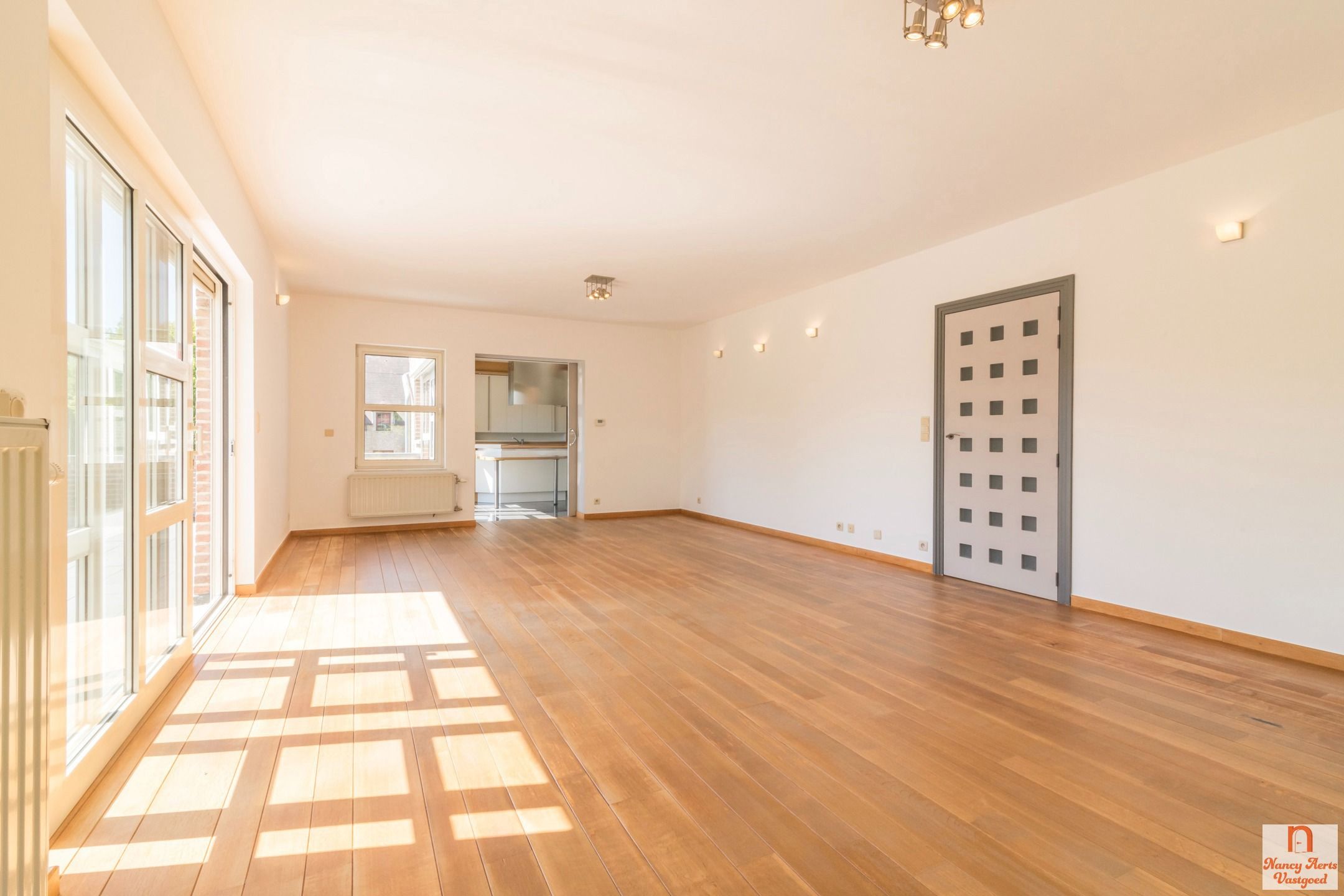 Uitzonderlijke woning met kantoorruimte op toplocatie foto 6