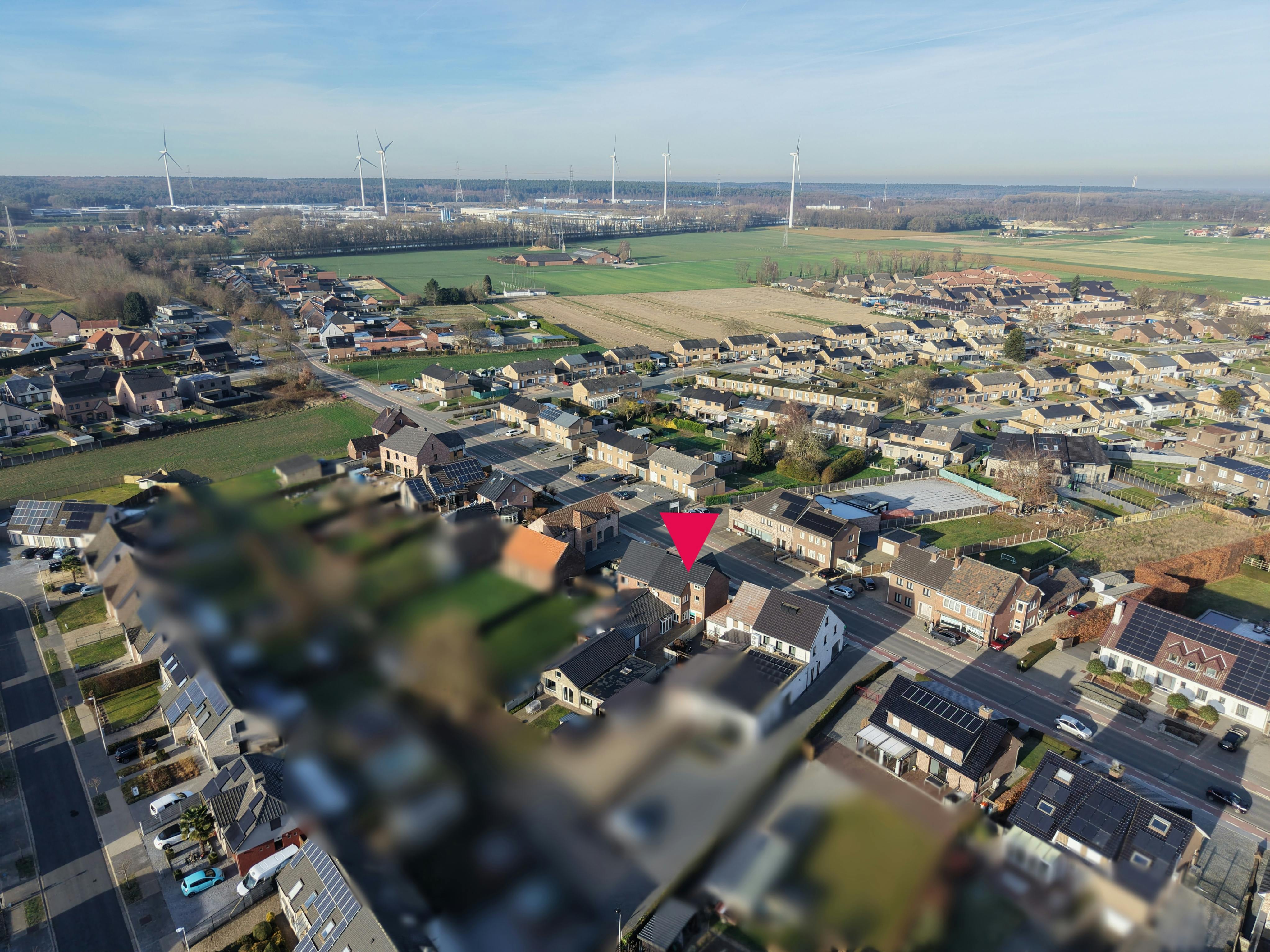 Woning met magazijn en 200 m² polyvalente ruimte in Dilsen foto 24