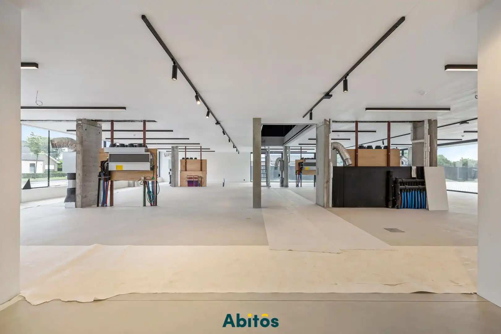 Commerciële ruimte met uitstekende visibiliteit en bereikbaarheid foto 17