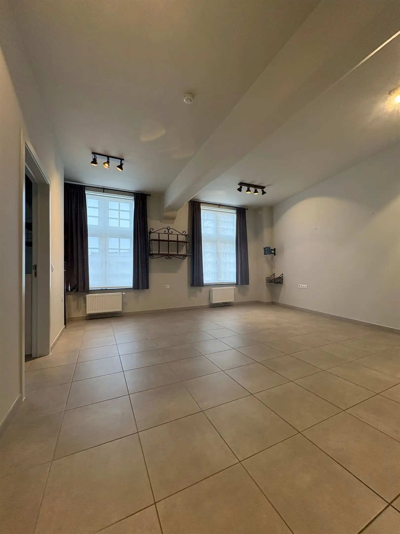 Prachtige assistentiewoning met staanplaats gelegen in het hartje van Dendermonde  foto 2