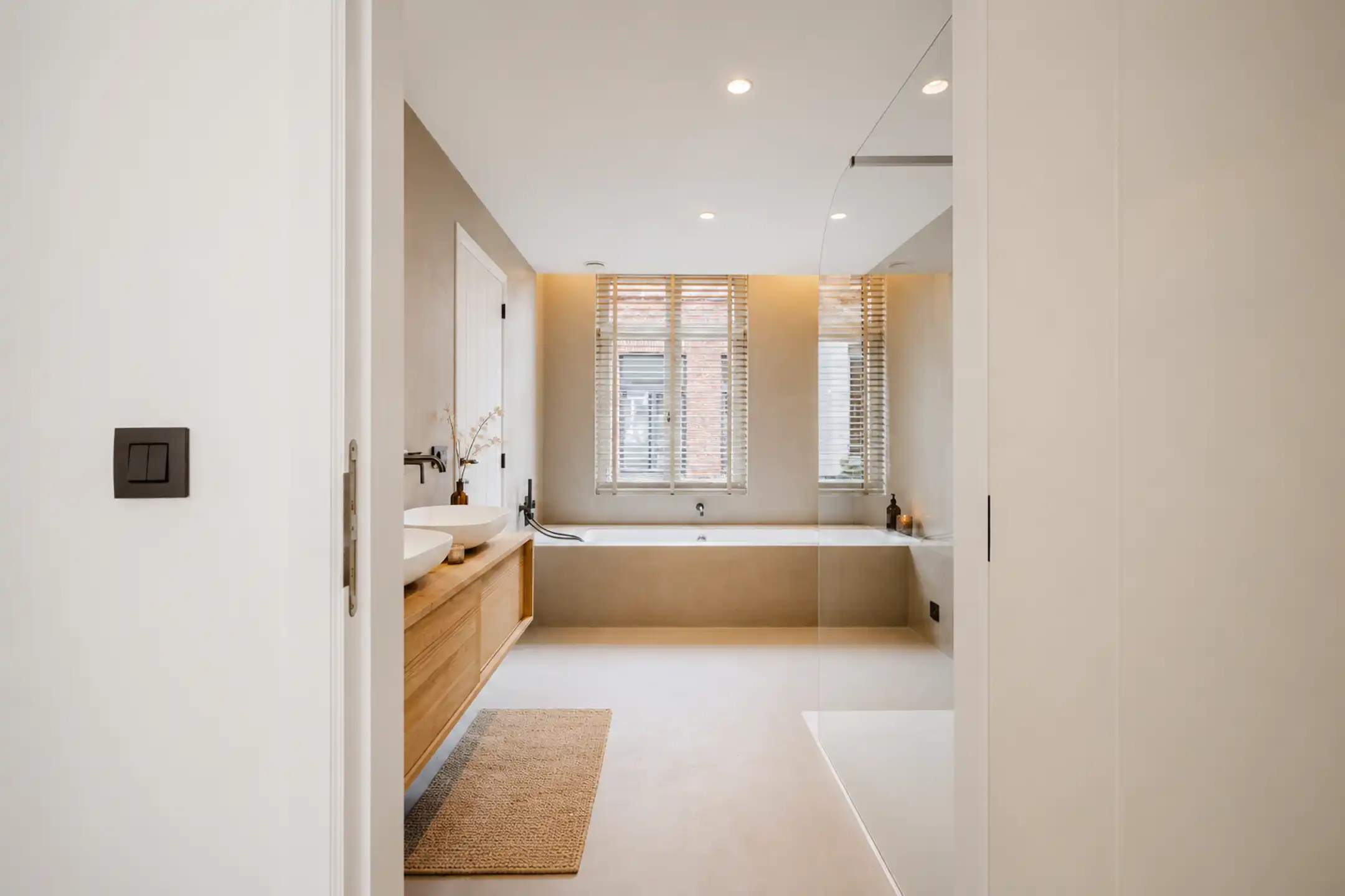Gerenoveerde woning met 3 slaapkamers en 2 badkamers te Gent foto 13