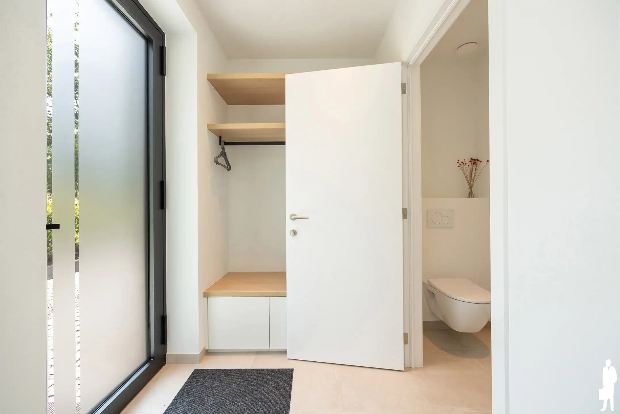 Gezinswoning met 3 slaapkamers te huur foto 3