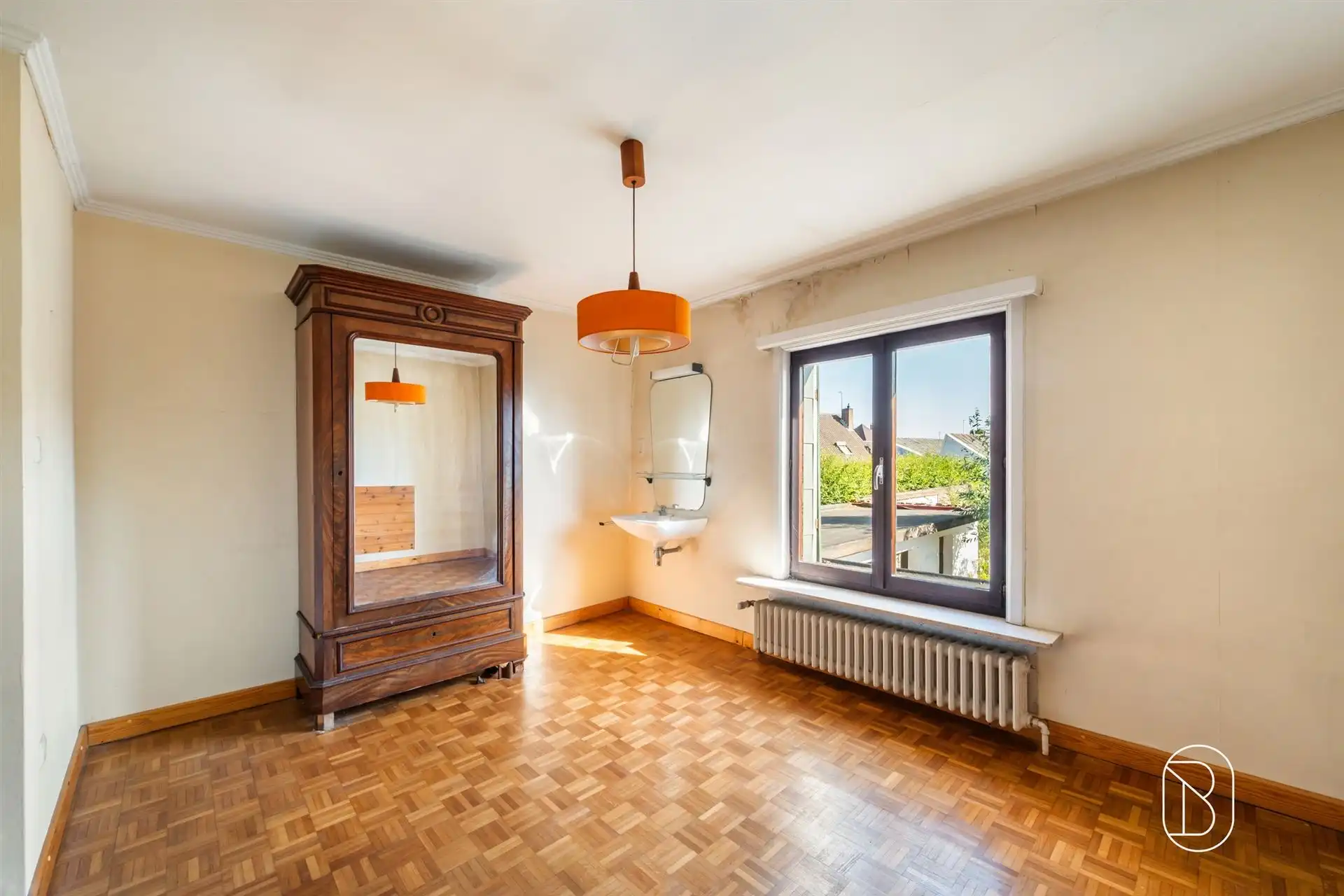Ruime woning met werkplaats van 200 m² en diepe tuin foto 17
