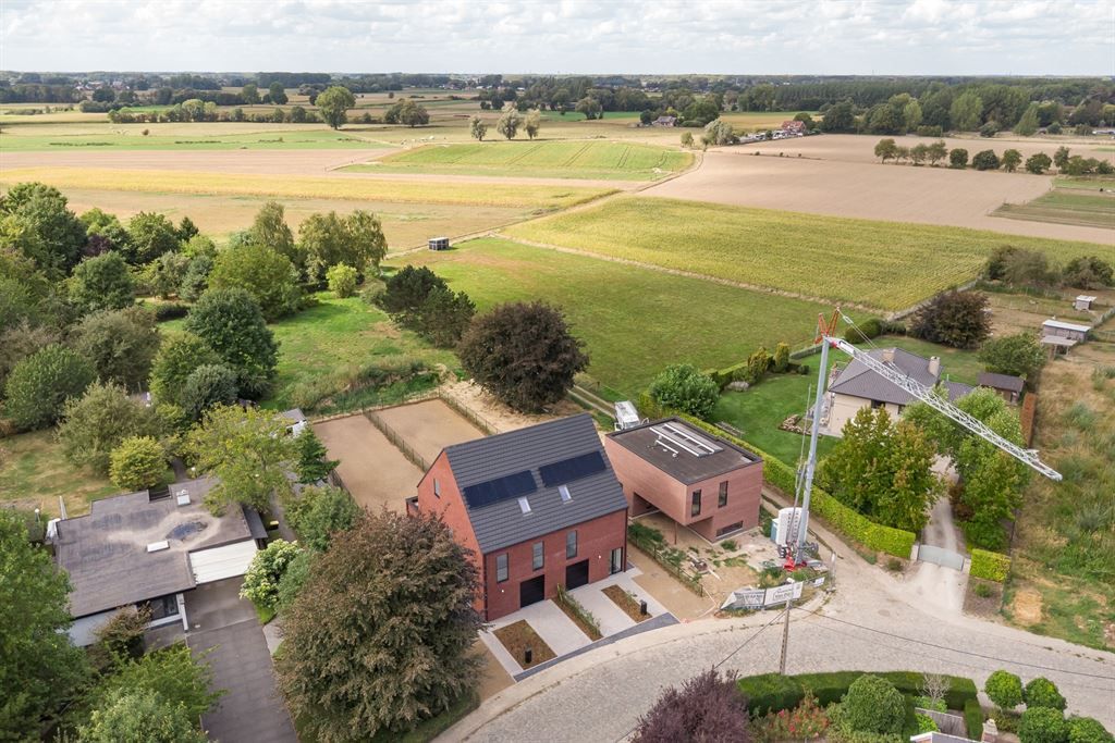 Nieuwbouwwoning op een zeer rustige locatie! foto 32