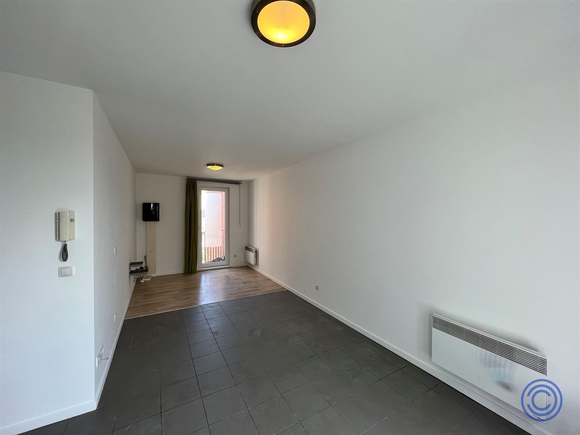 Leuke studio met terrasje en 4,5% rendement! foto 2