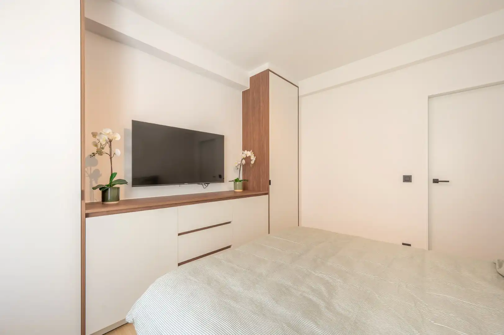 Volledig gerenoveerd appartement met FRONTAAL ZEEZICHT foto 16