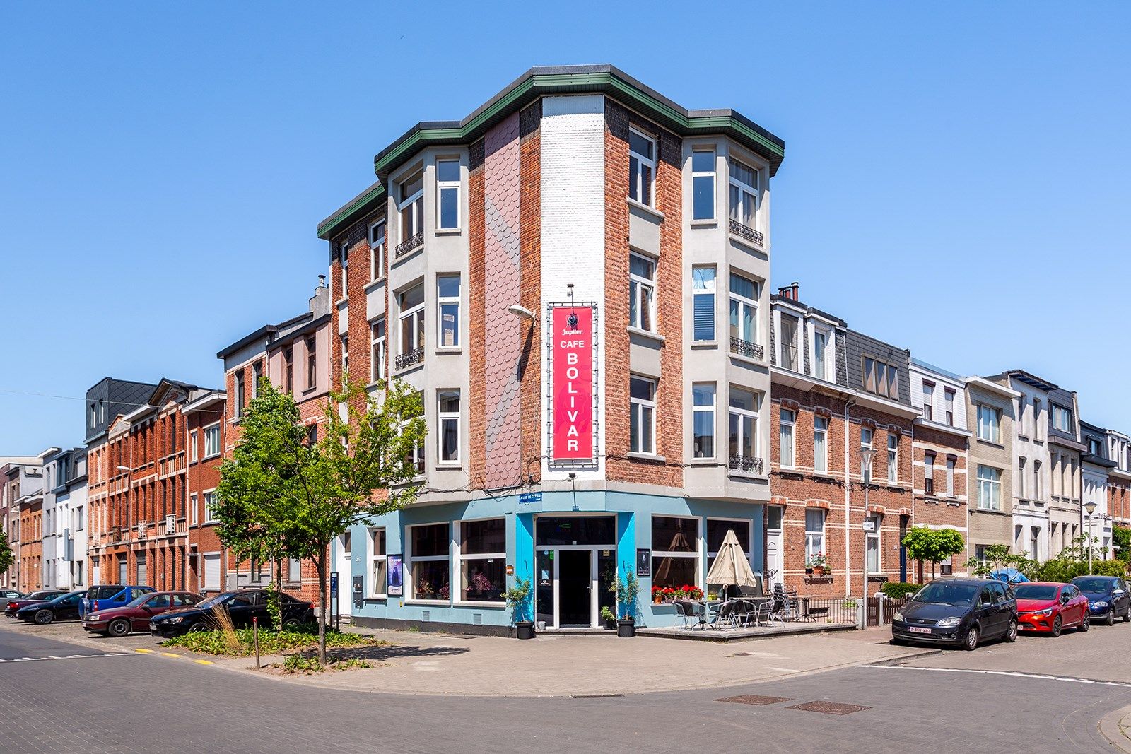 Lichtrijk hoek appartement met karakter!  foto 14