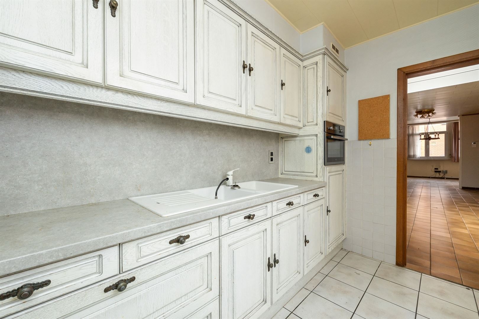 Leuke gezinswoning met 3 slaapkamers op centrale locatie foto 3