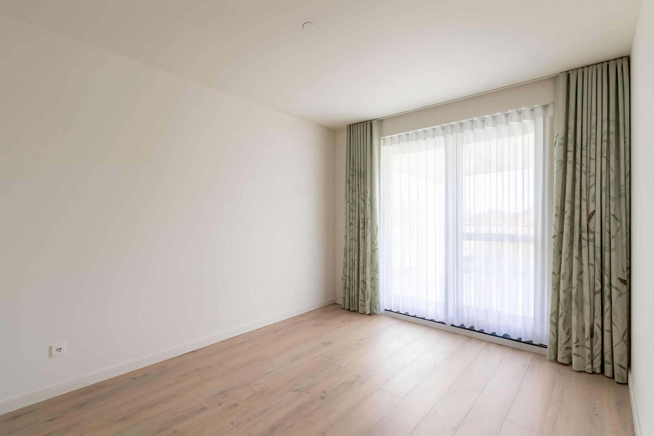 Centraal gelegen, recent appartement van 100m² met 2 slpks foto 6