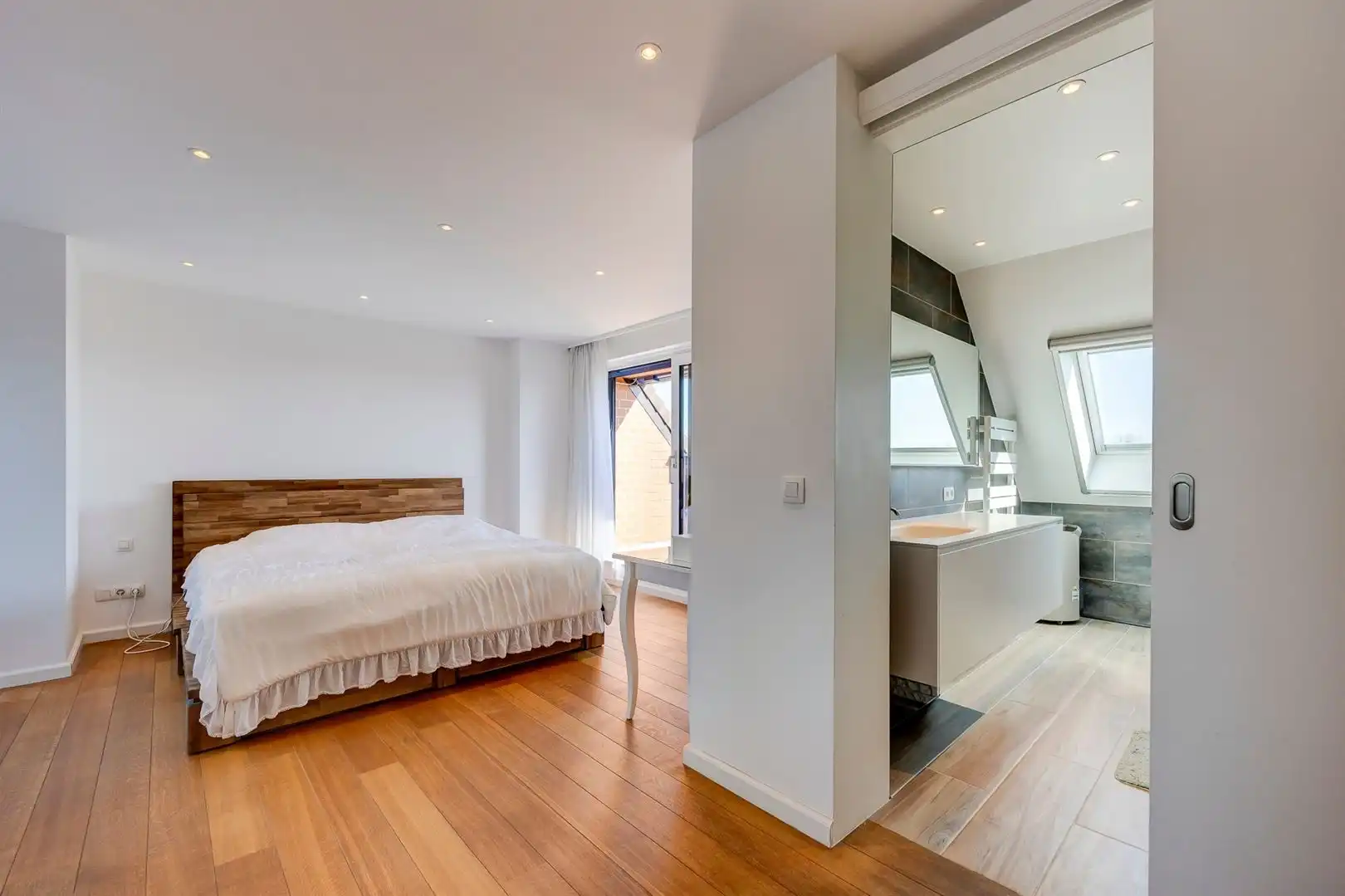 PENTHOUSE duplex 248m² op de golf van Brasschaat foto 19