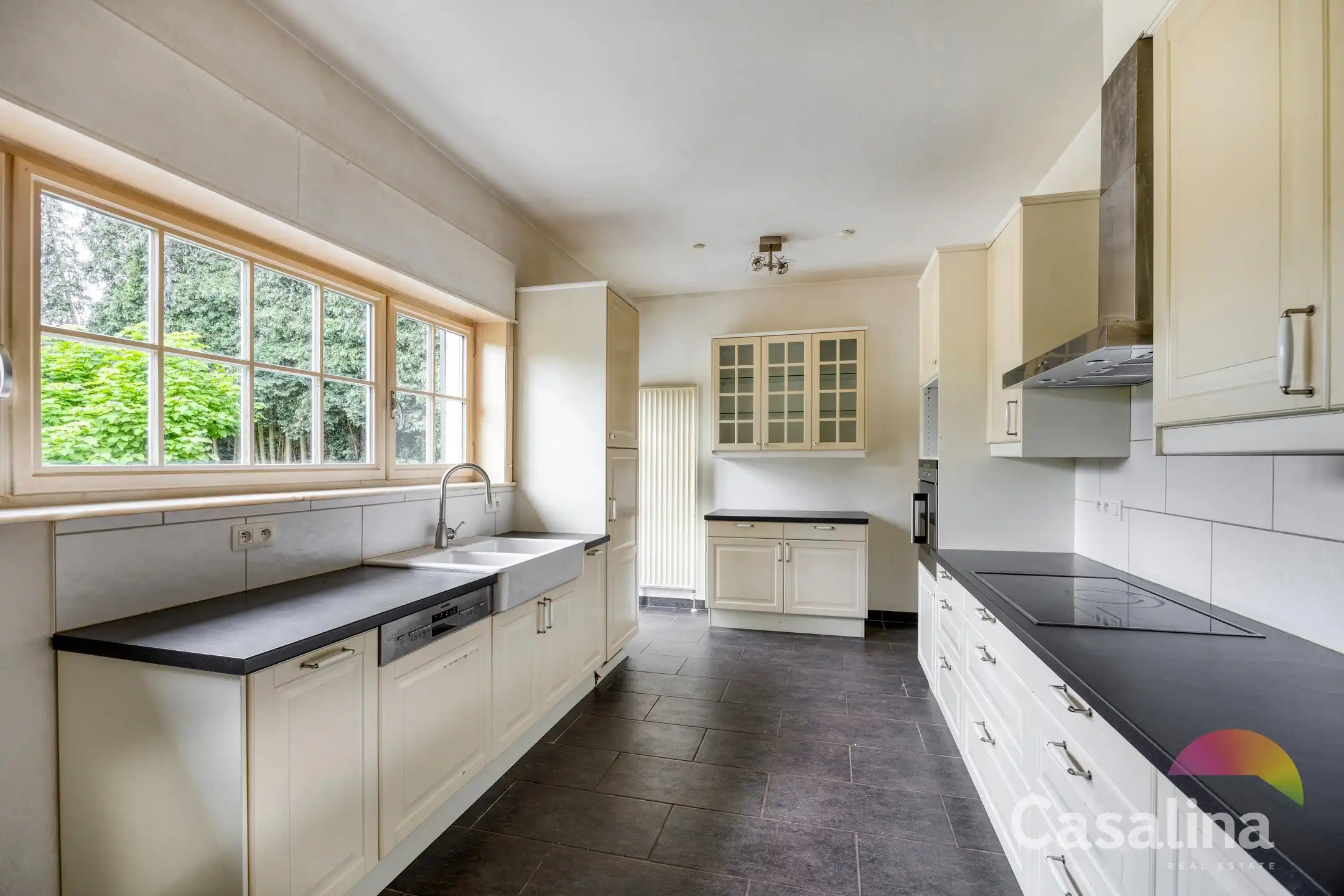 Prachtige Villa  met mooie tuin  foto 5