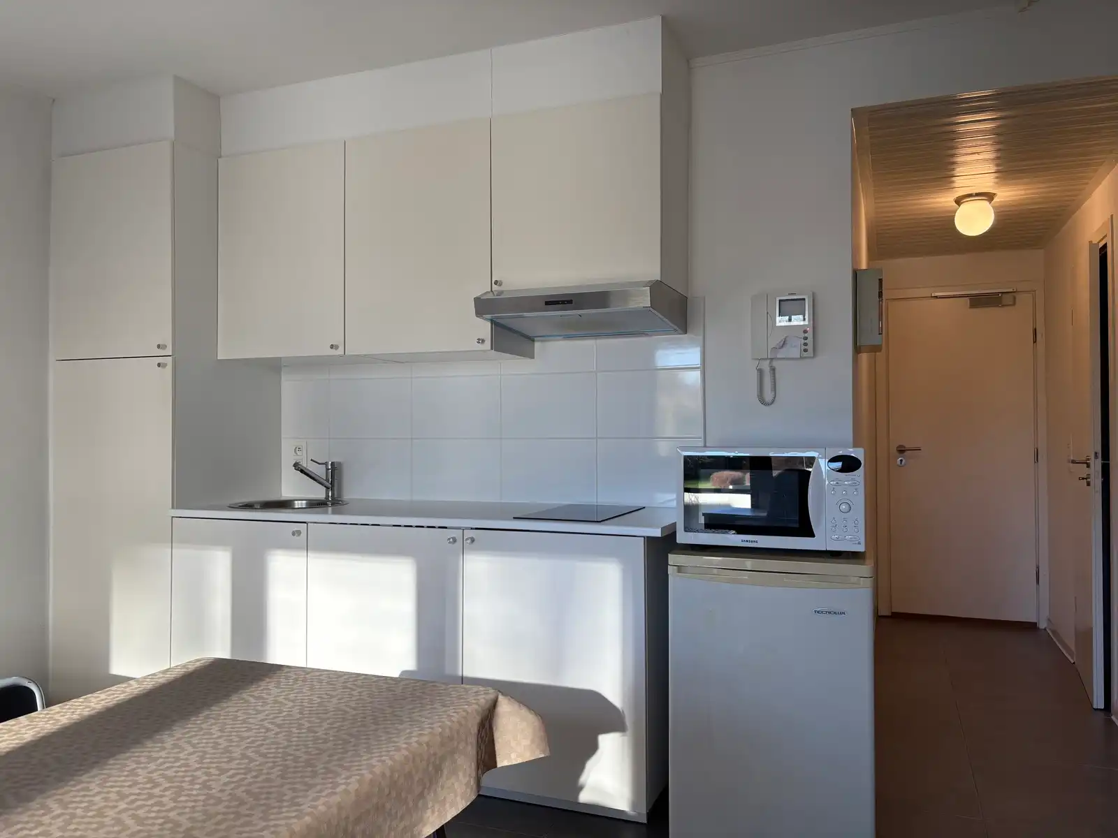 Te huur: gezellige studio nabij centrum Leuven foto 2