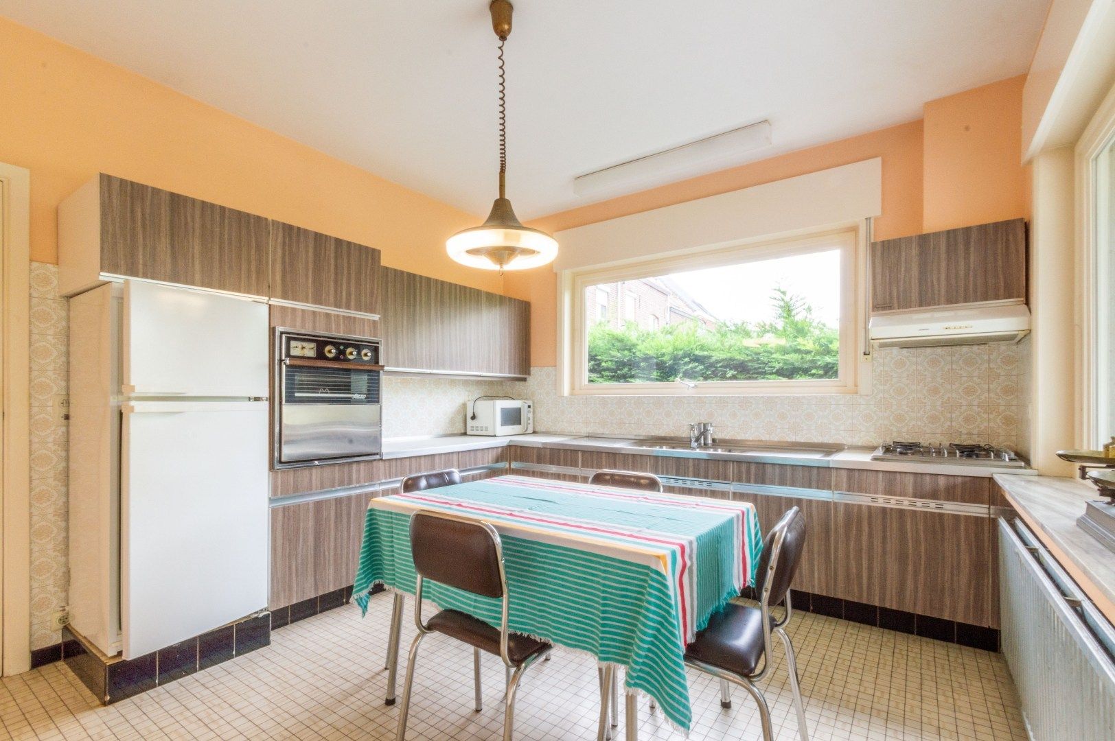 ZEER DEGELIJK GEBOUWDE VILLA OP 18A 91CA ! foto 7