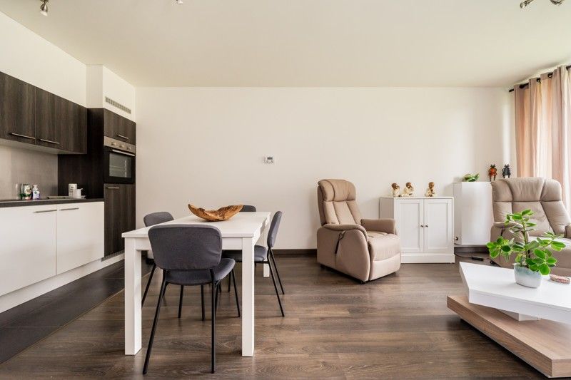 APPARTEMENT OP HET 1STE VERDIEP foto 2