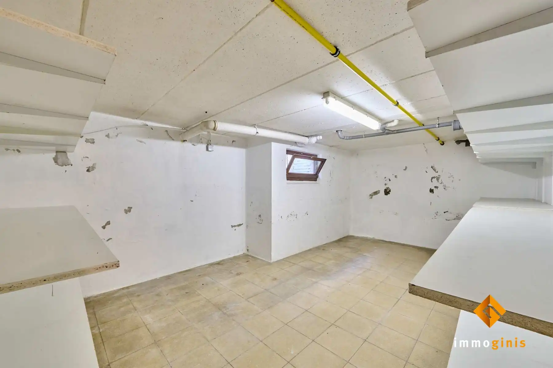 Halfopen woning met 3 slaapkamers en mooie tuin, vlakbij het centrum van Bocholt. foto 16