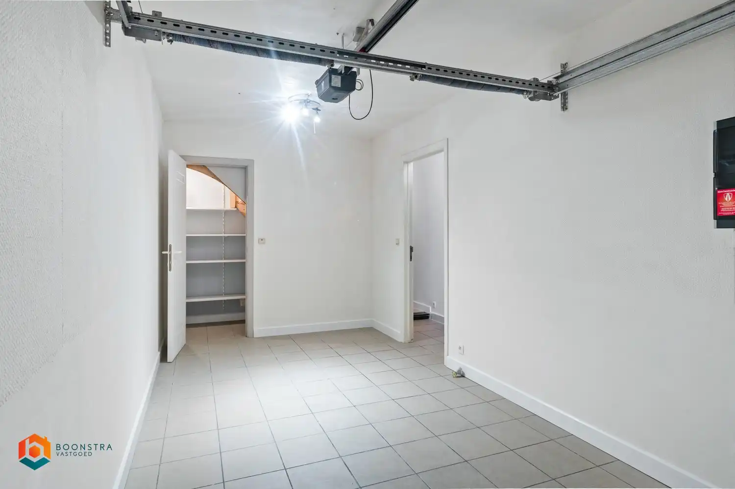 Instapklare rijwoning in centrum Heist foto 15