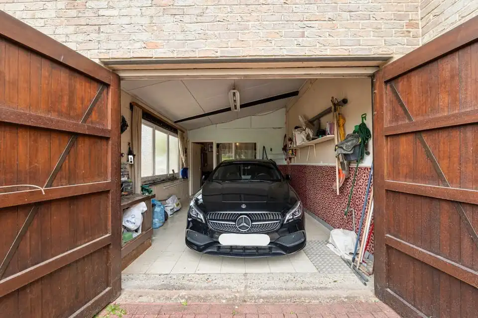 VERRASSEND RUIME GEZINSWONING MET 3 SLKS IN MONTENAKEN foto 29