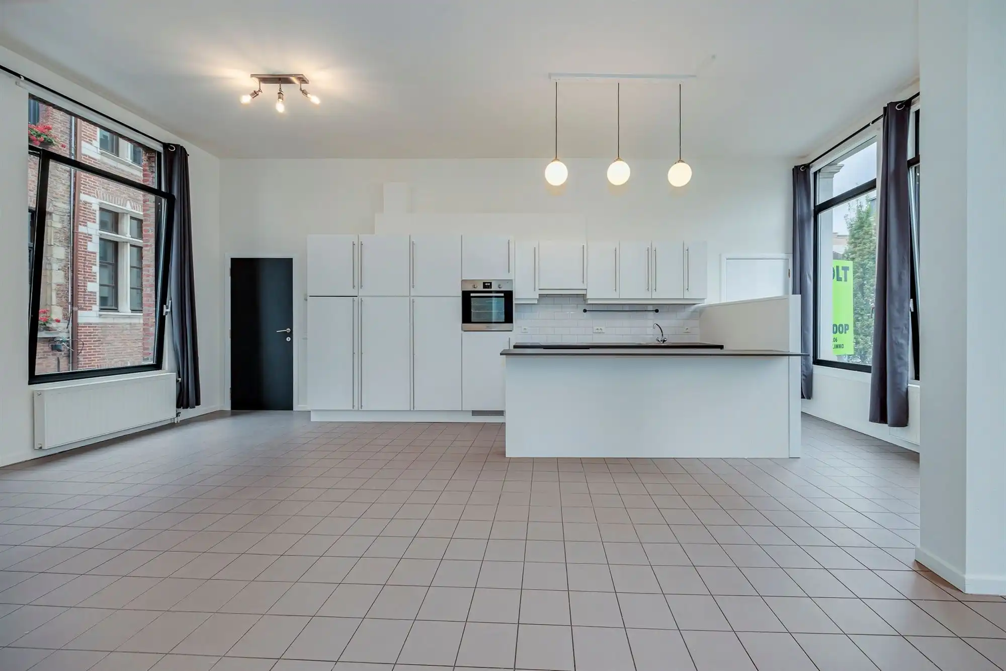 Moderne loft in Antwerpen centrum foto {{pictureIndex}}
