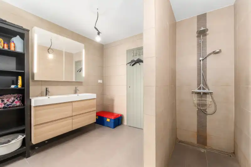 Instapklare recente woning HOB - 3 slaapkamers! foto 12