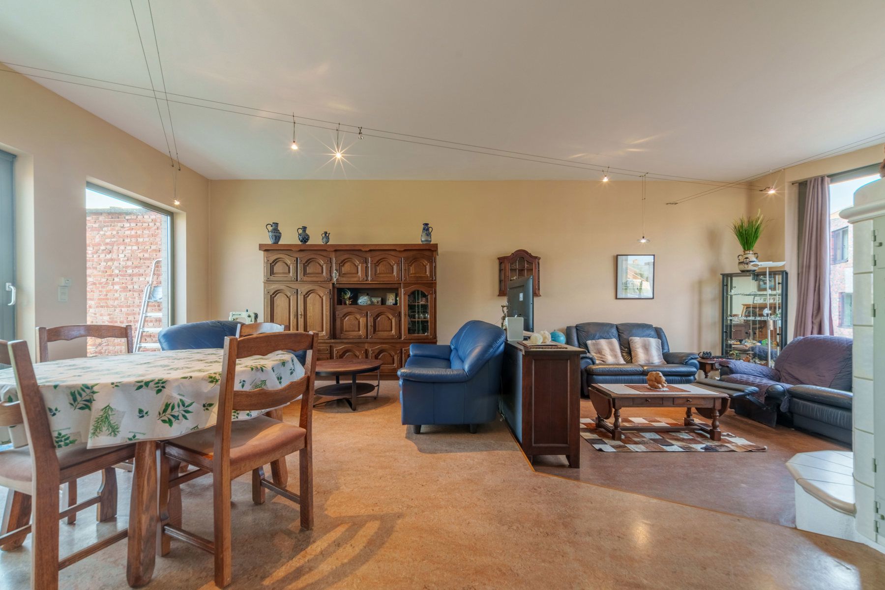 Grote gezinswoning te Hemiksem.  foto 6