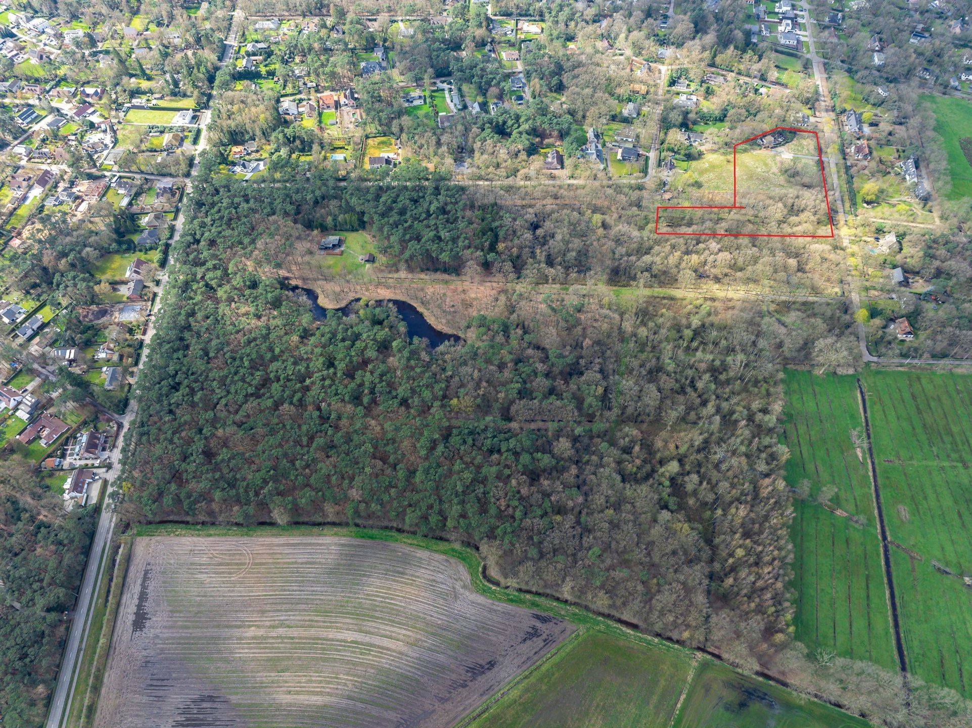 Prachtige Bouwgrond voor Open Bebouwing in Residentiële Wijk foto 2