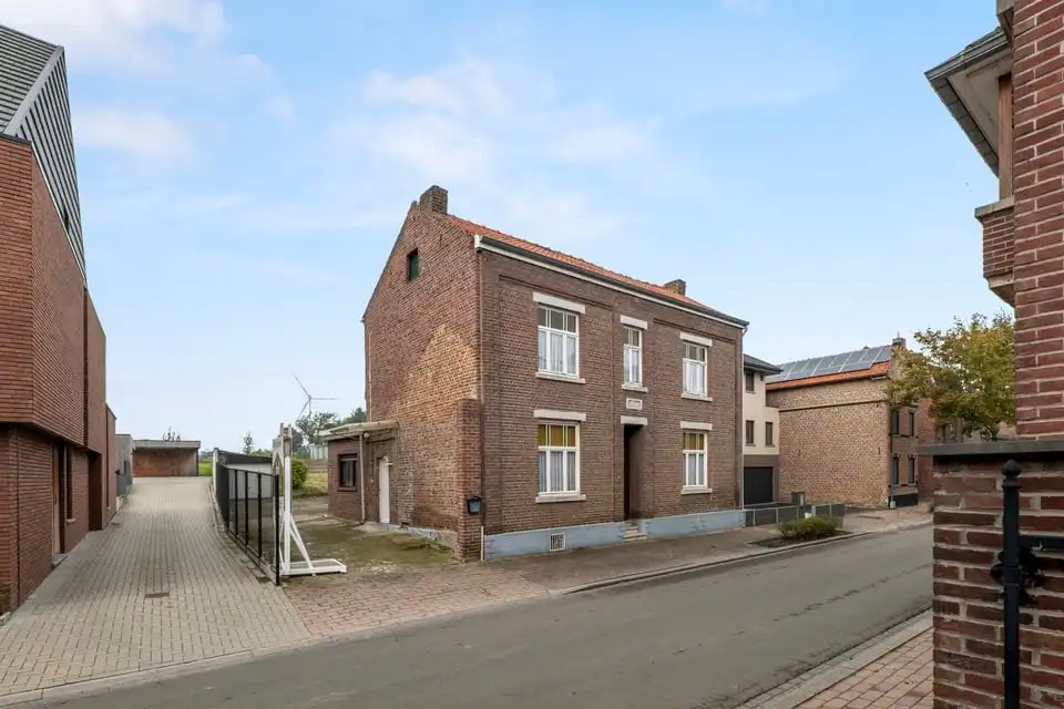 TE RENOVEREN HOEVE MET VEEL POTENTIEEL IN RIEMST foto 28