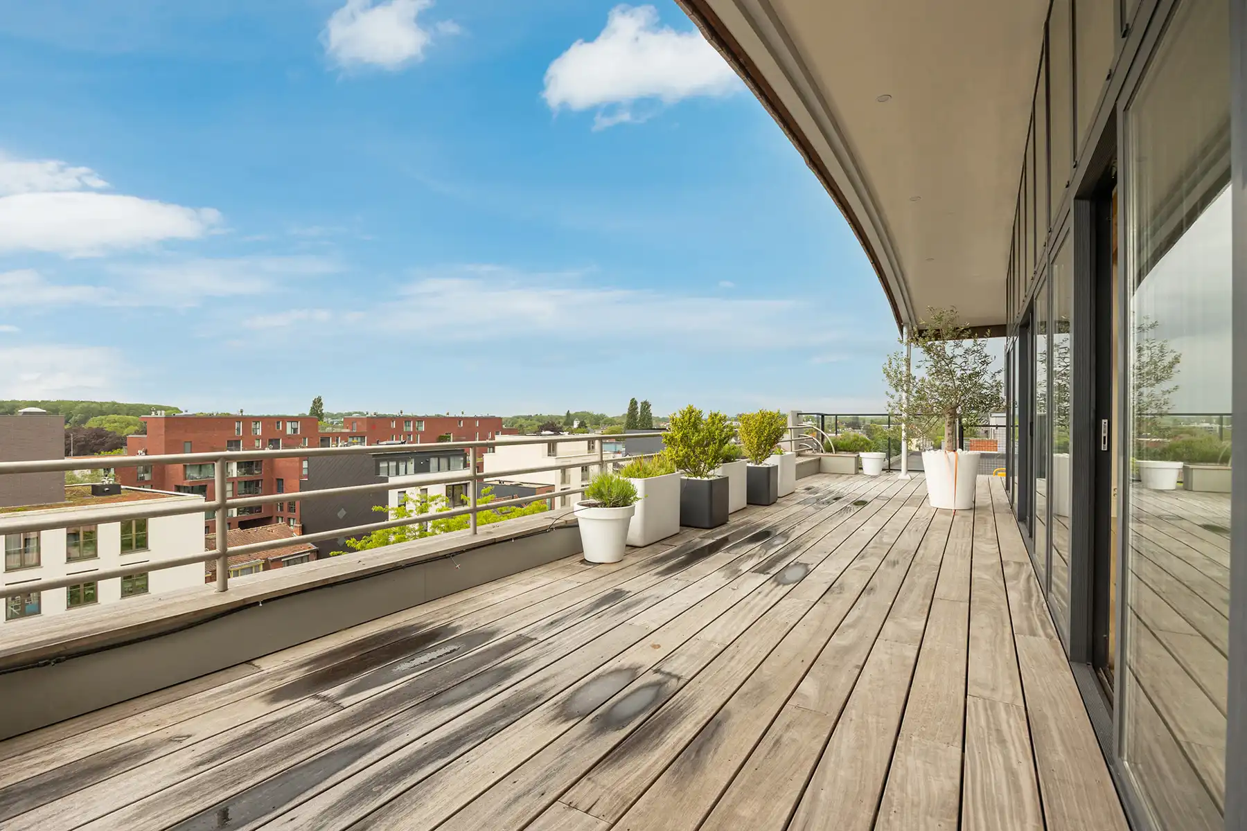 Ruime penthouse met riant zonneterras foto 26