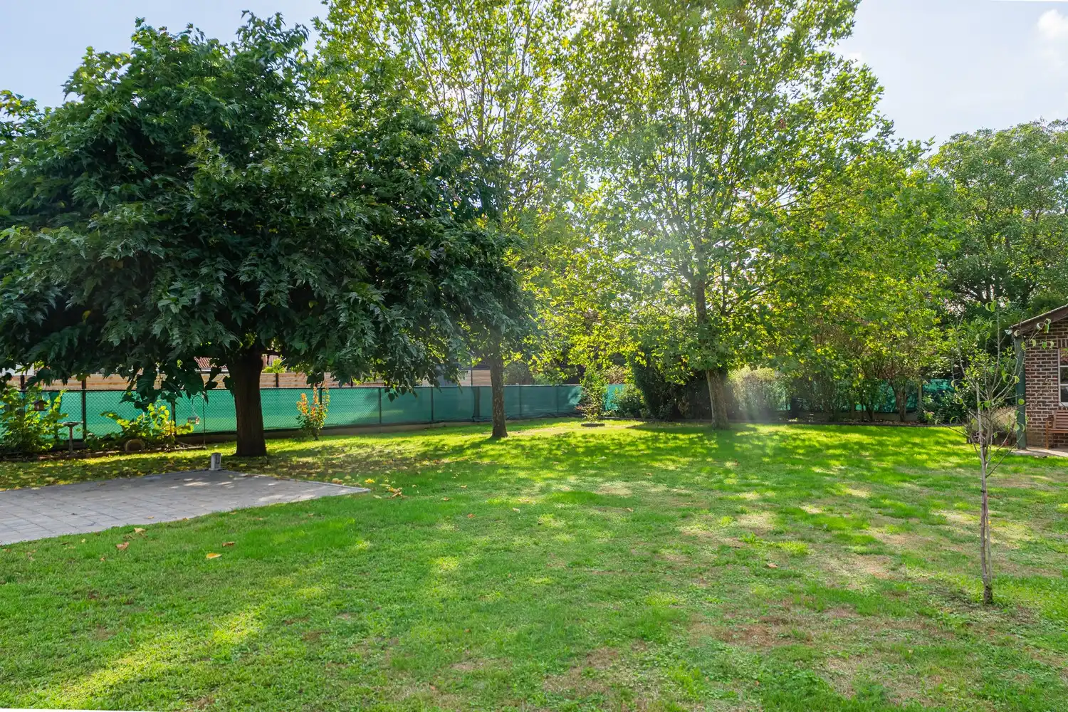 Ruime en uitstekend onderhouden gezinswoning met prachtige tuin en inpandige garage op een perceel van 1.490 m² foto 31