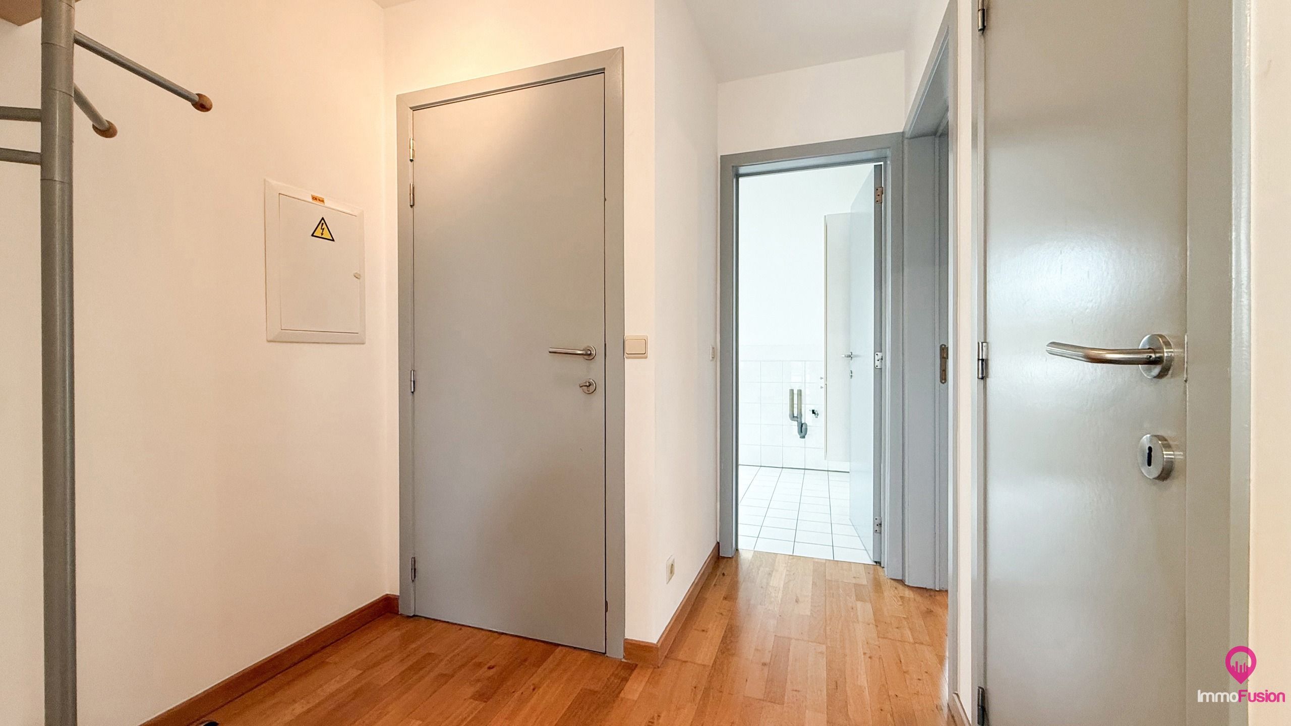 Duplexappartement met terras met uitstekende verbinding!  foto 14