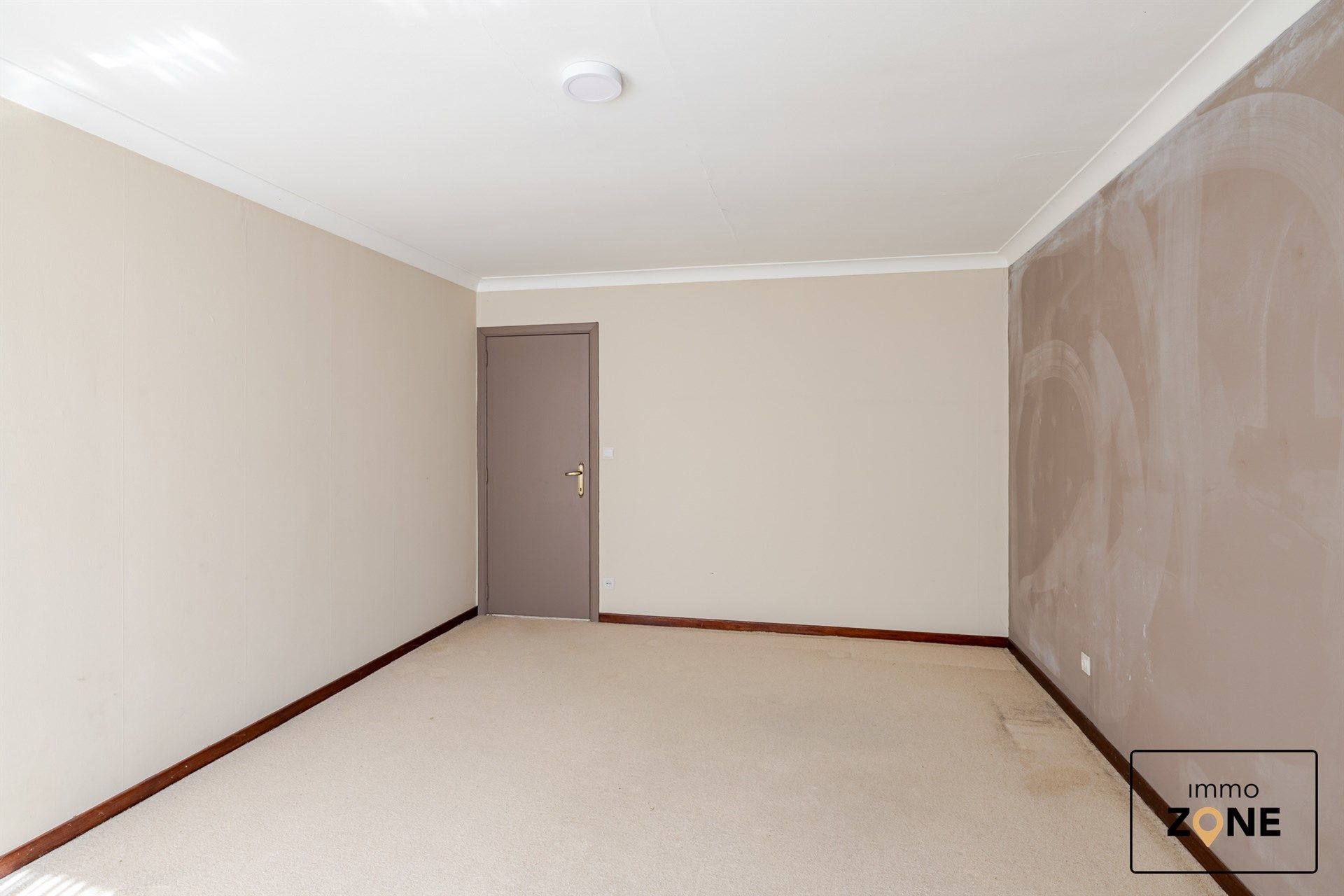 Handelspand met appartement te koop in het centrum van Hamme foto 17