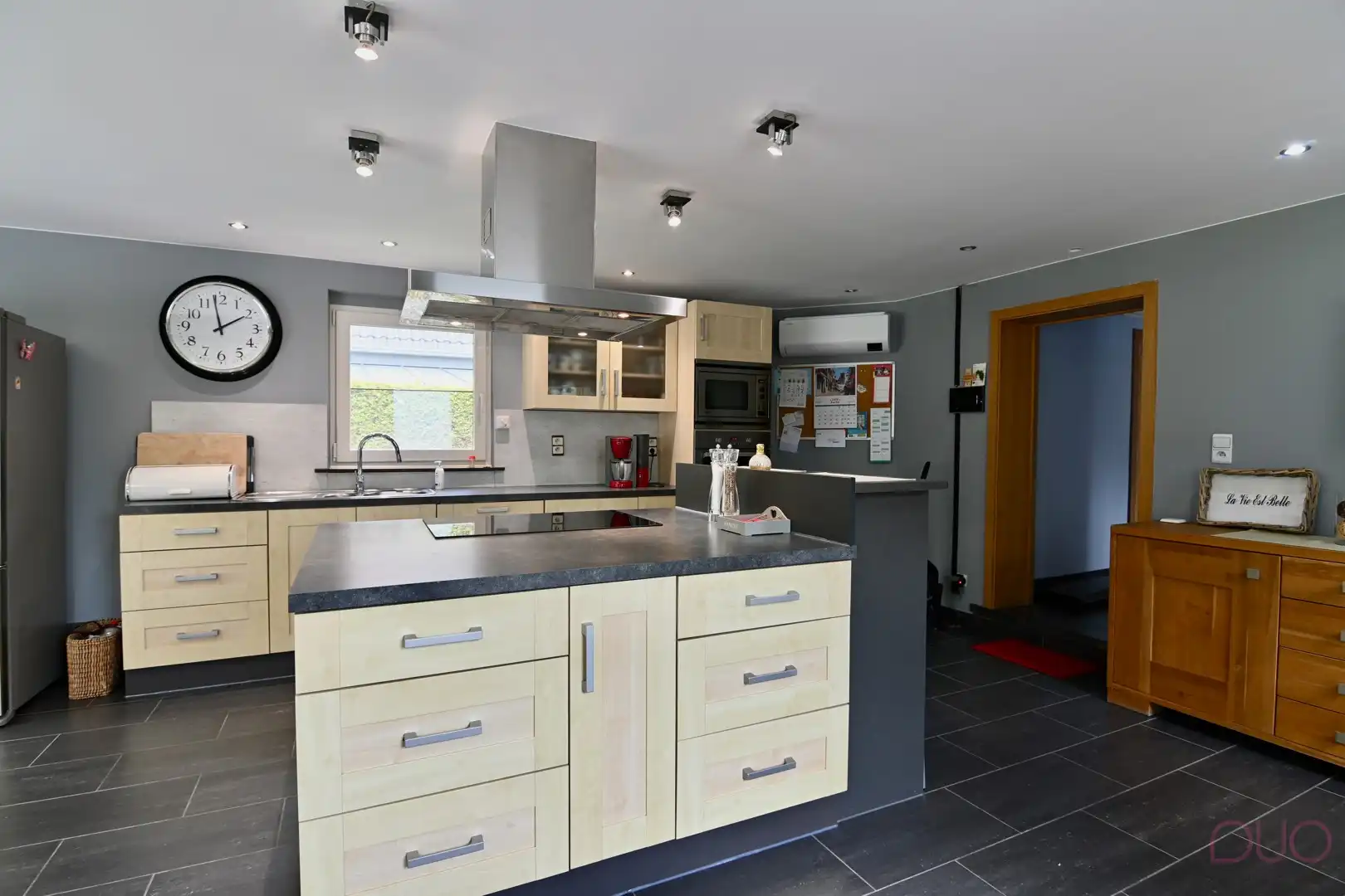Knappe vrijstaande woning, instapklaar met tot 5 slaapkamers, midden in het groen foto 11