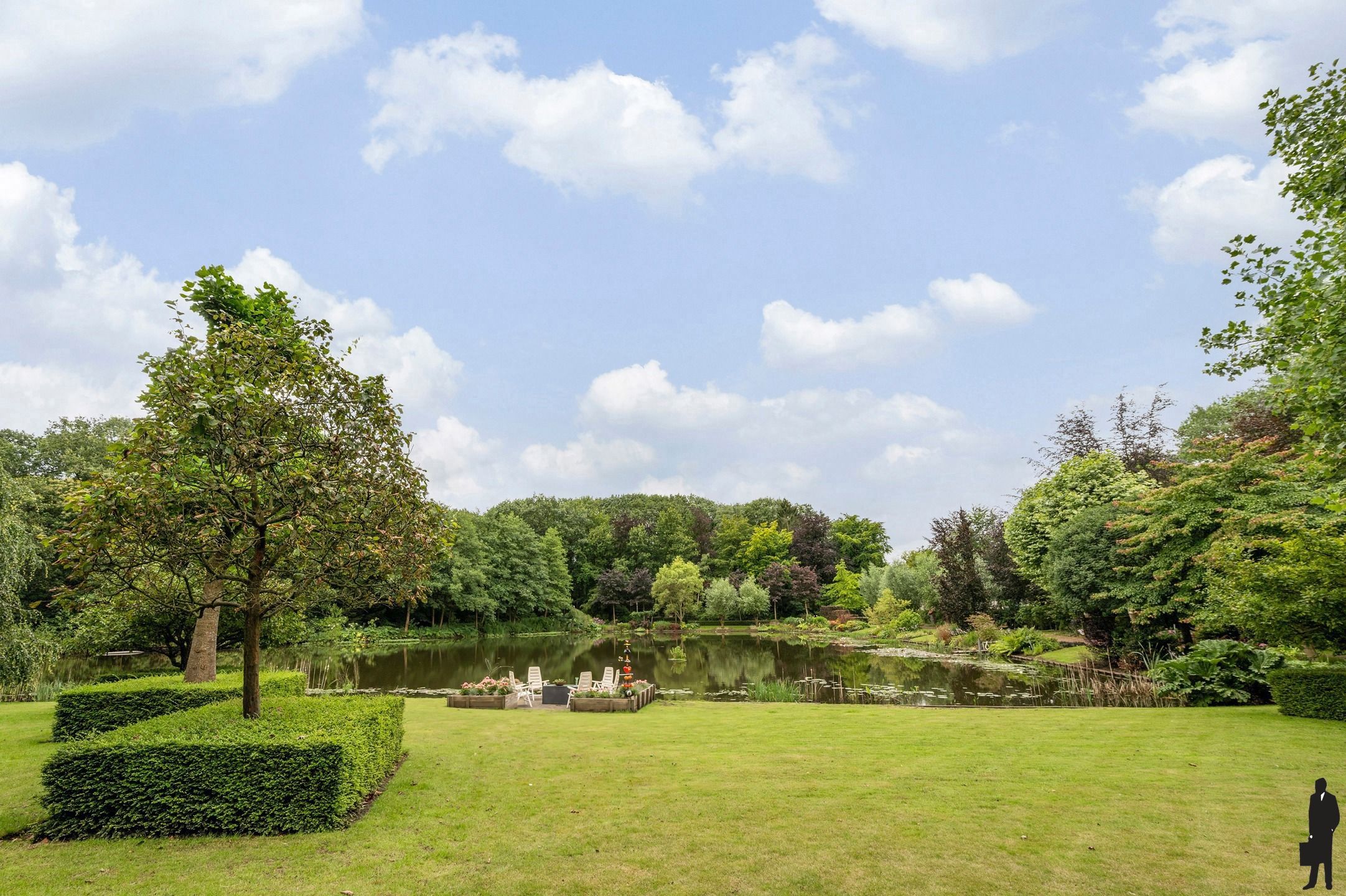 Unieke villa op een parkdomein van ca. 9.847 m²! foto 40