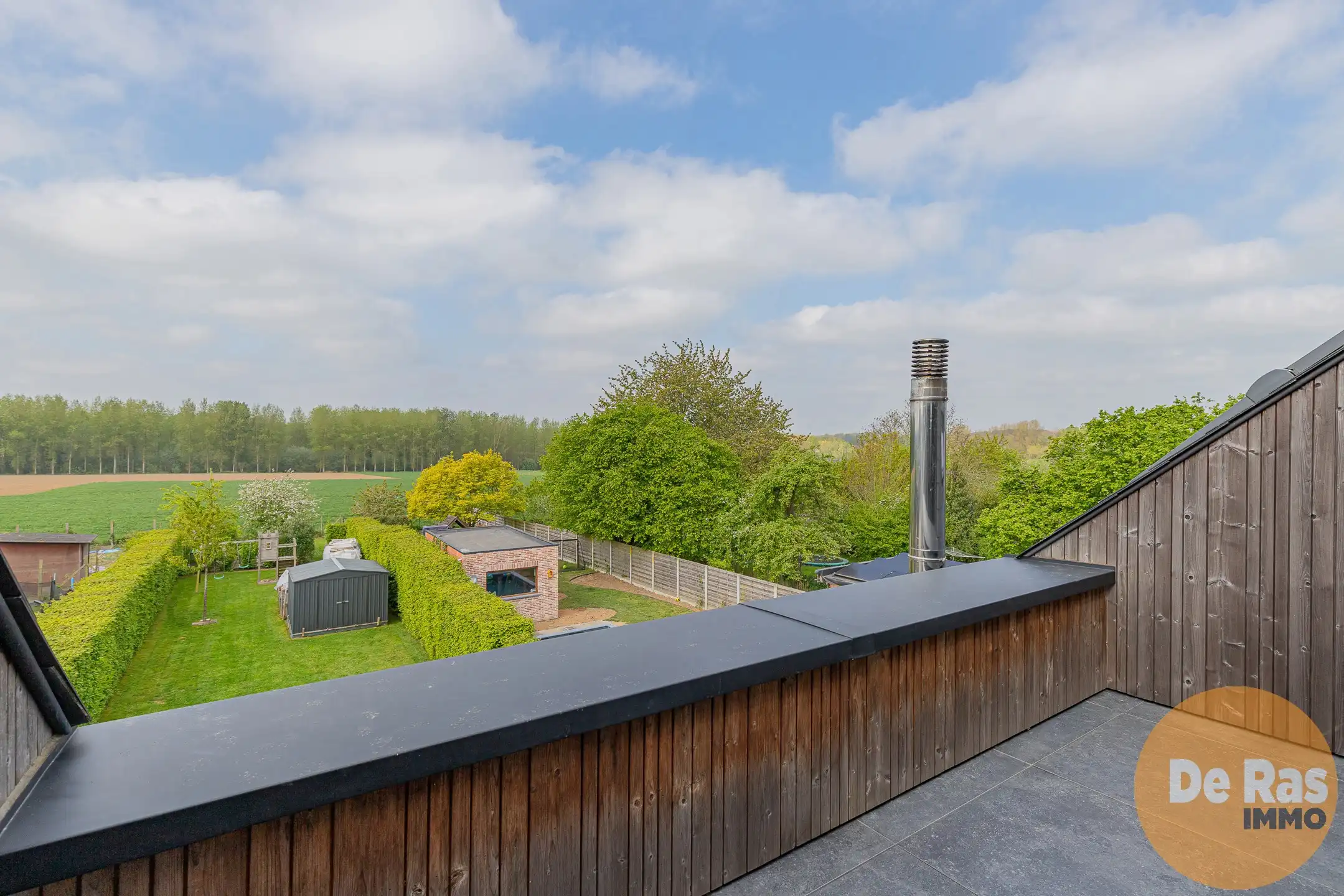 BURST - Ruime gezinswoning met 5 slaapkamers, garage en tuin foto 21